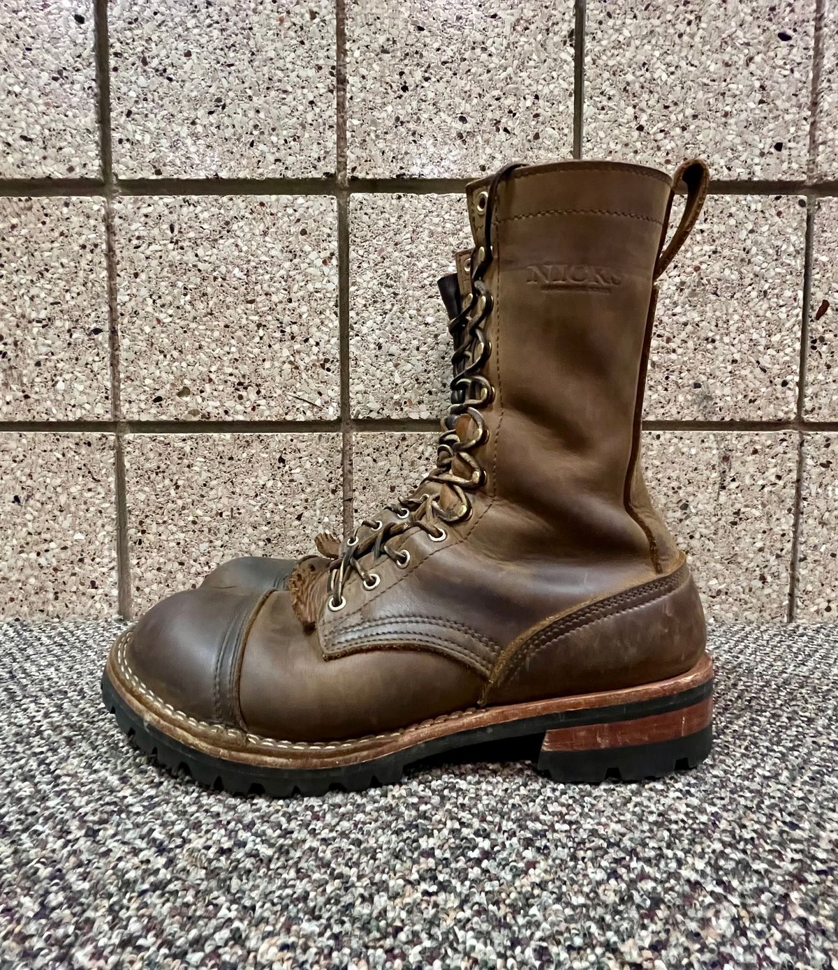Photo by petejones418 on November 4, 2024 of the Nicks Lace Up Work in Seidel WeatherShield Brown.