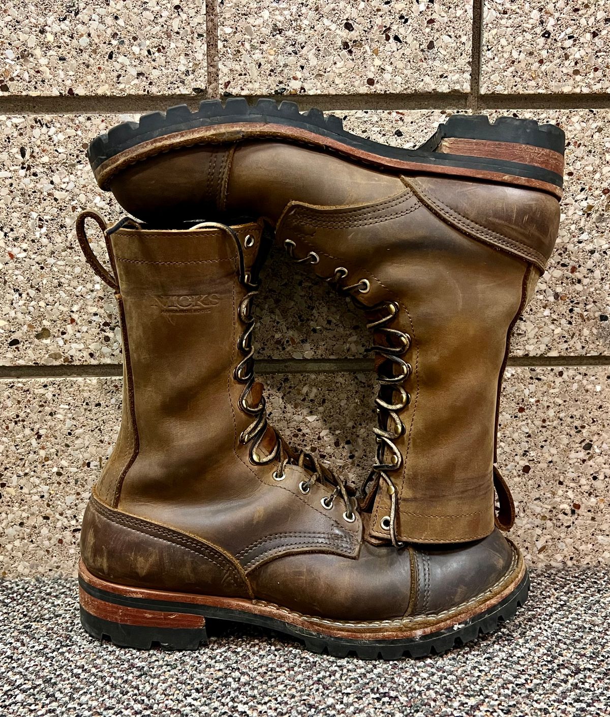 Photo by petejones418 on November 4, 2024 of the Nicks Lace Up Work in Seidel WeatherShield Brown.