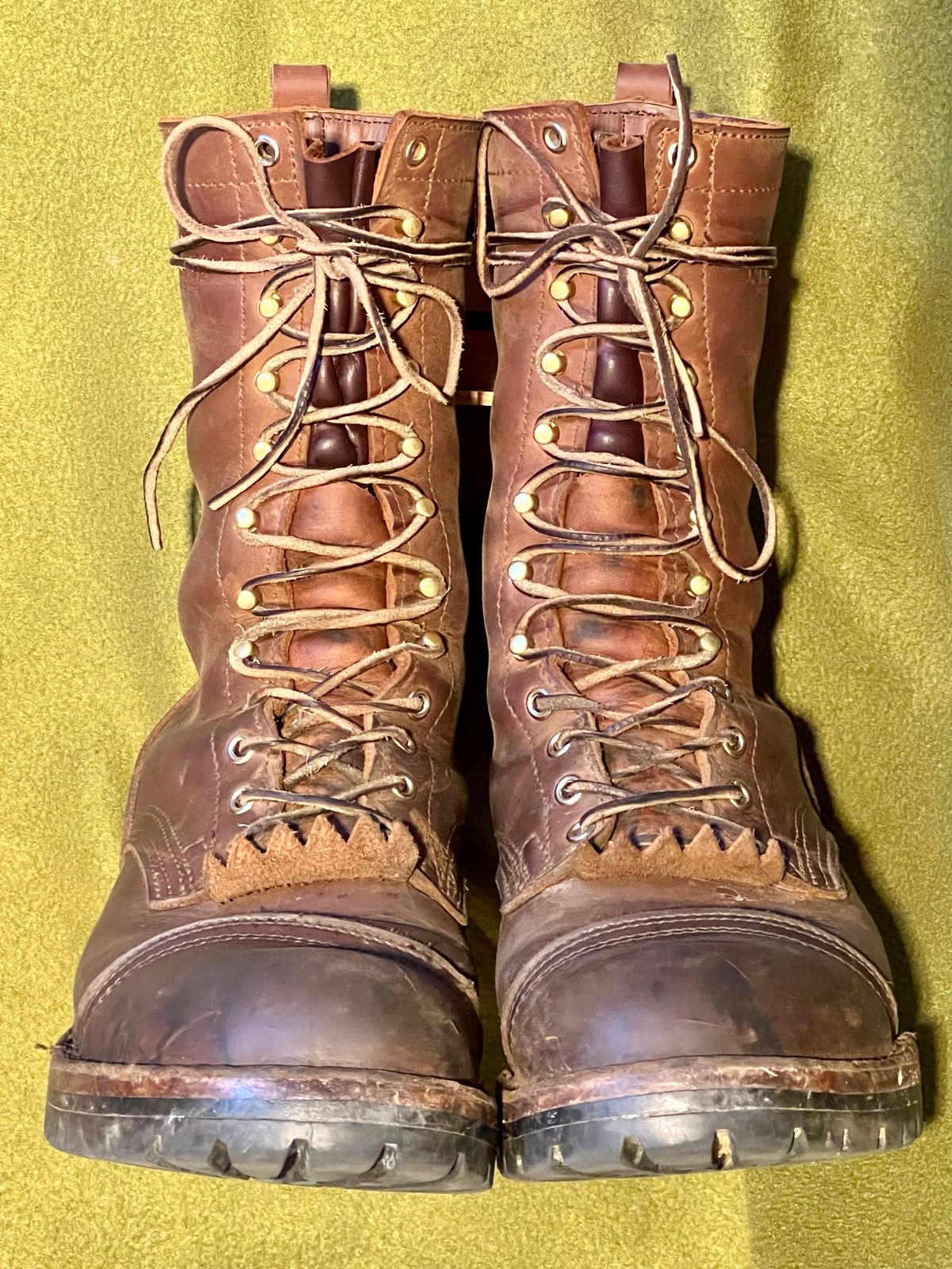 Photo by petejones418 on January 4, 2025 of the Nicks Lace Up Work in Seidel WeatherShield Brown.