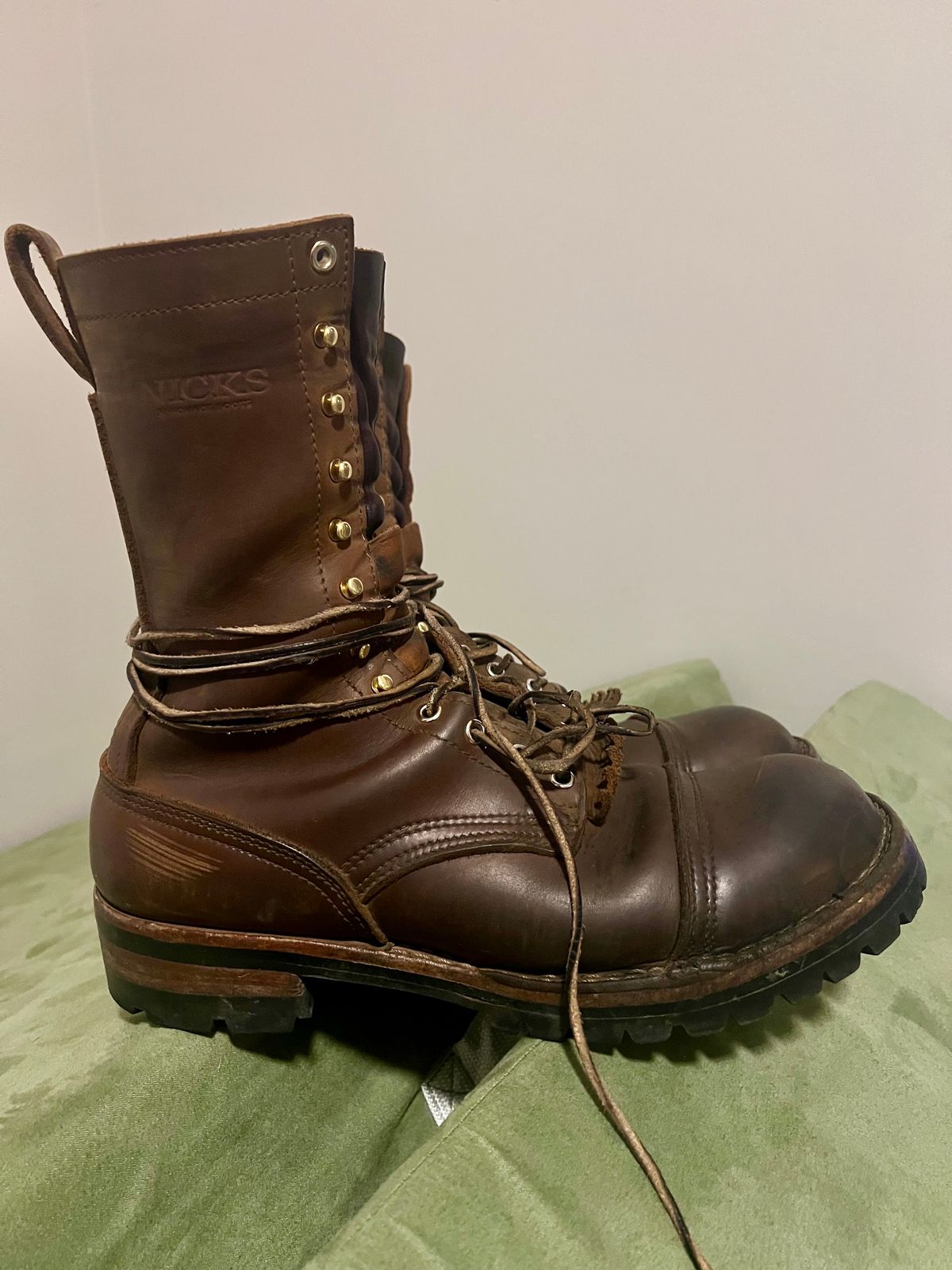 Photo by petejones418 on January 12, 2025 of the Nicks Lace Up Work in Seidel WeatherShield Brown.