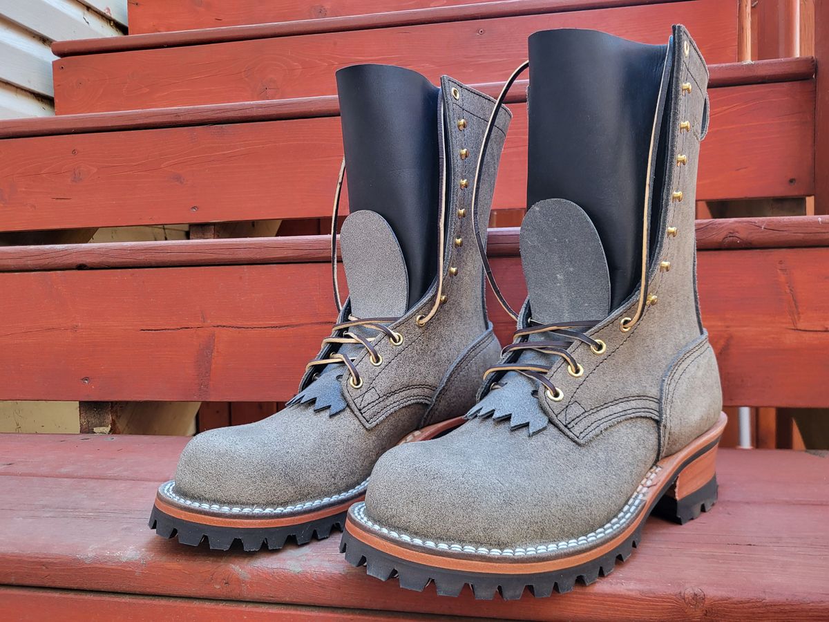 Photo by Copper on October 25, 2024 of the Nicks BuilderPro in Nicks/ Seidel 1964 Ash Gray Roughout.