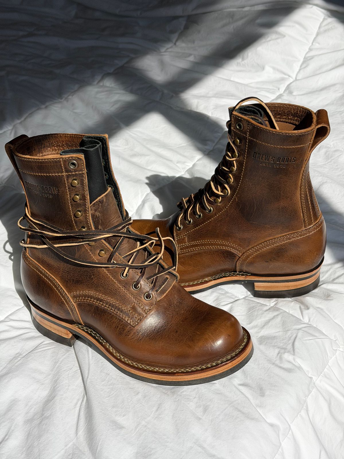 Photo by Dingo_Ugly on February 21, 2026 of the Drew's Boots Contractor 8 Inch in Rowdy Smooth.