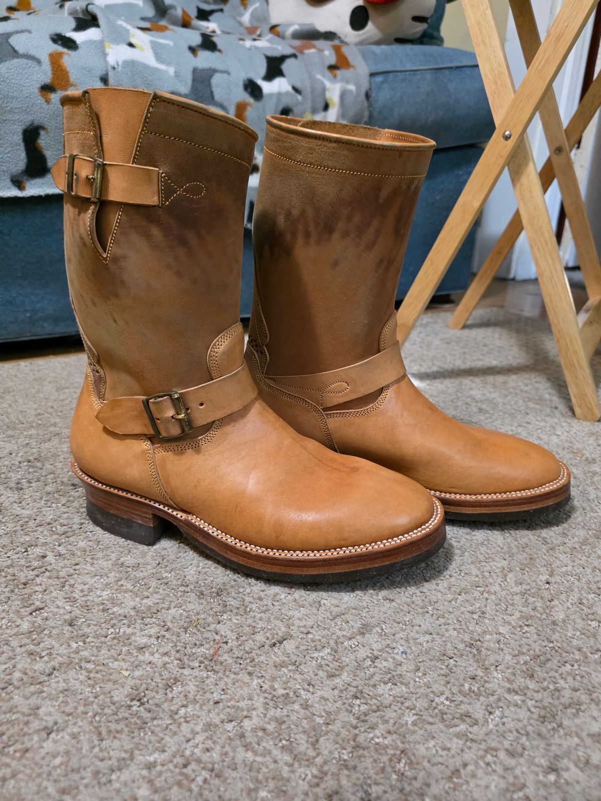 Photo by markieballa on November 5, 2025 of the Fortis Boots Tapak 2.0 Engineer Boots in Maryam 1071 Rovescio Sego Horsebutt.