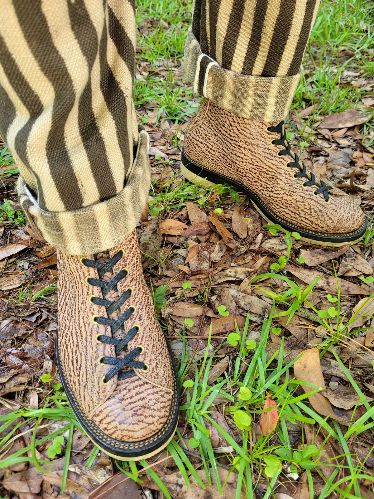 Photo by markieballa on June 16, 2025 of the Fortis Boots Wukong in Conceria Cloe Gem Shark.
