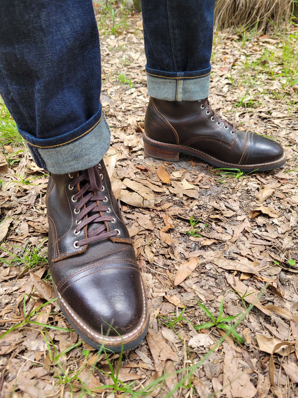 Photo by markieballa on June 8, 2025 of the Thursday Logger in Horween Waxed Cacao.