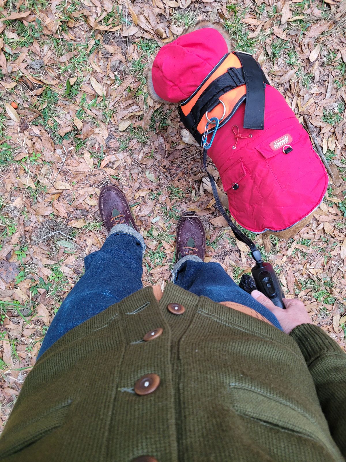 Photo by markieballa on January 13, 2025 of the Easymoc Rangeley Boot in Seidel Chocolate Grizzly & Martexin Green Waxed Canvas.
