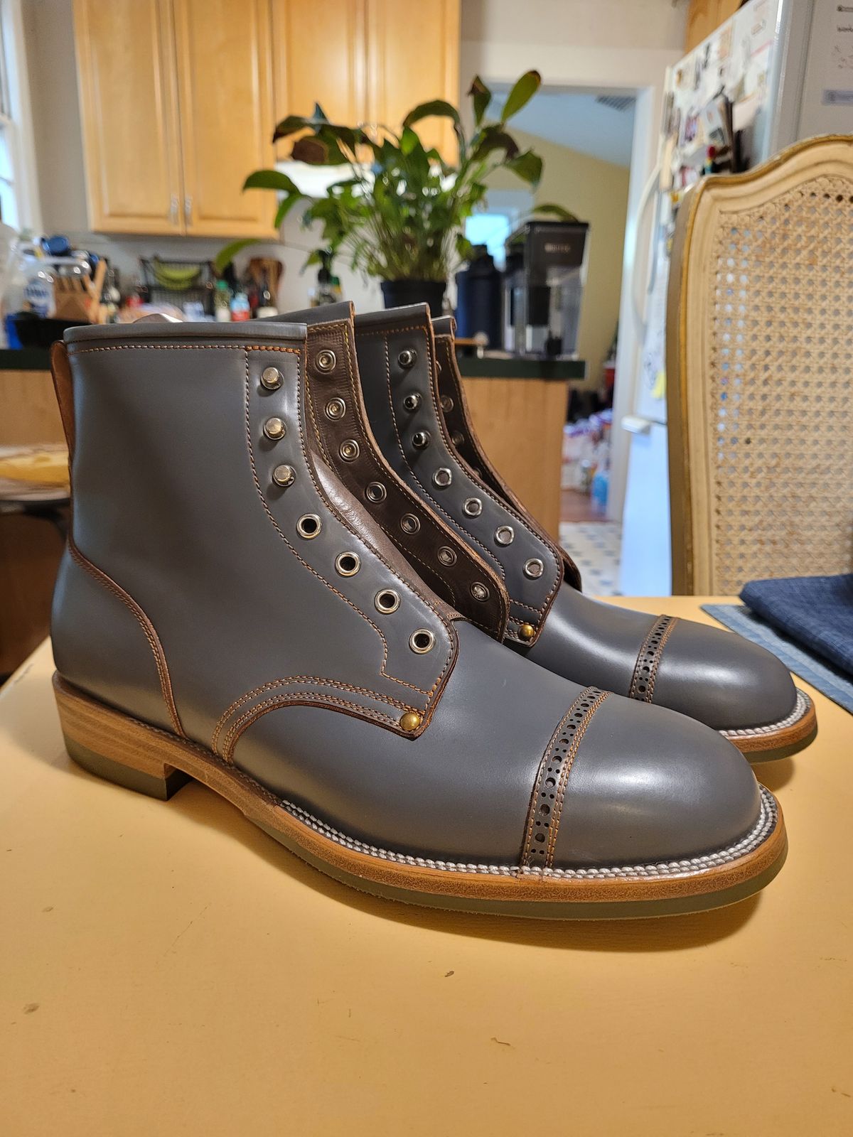 Photo by markieballa on November 1, 2024 of the Iron Boots The Chosen One in Maryam Grigio Shell Cordovan.