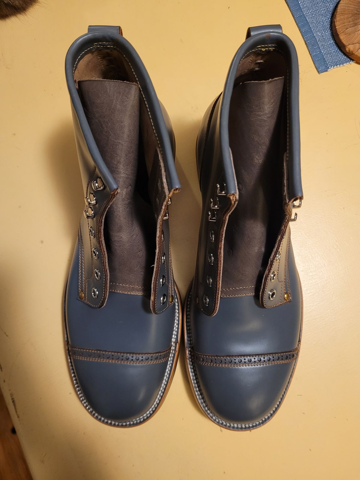 Photo by markieballa on November 1, 2024 of the Iron Boots The Chosen One in Maryam Grigio Shell Cordovan.