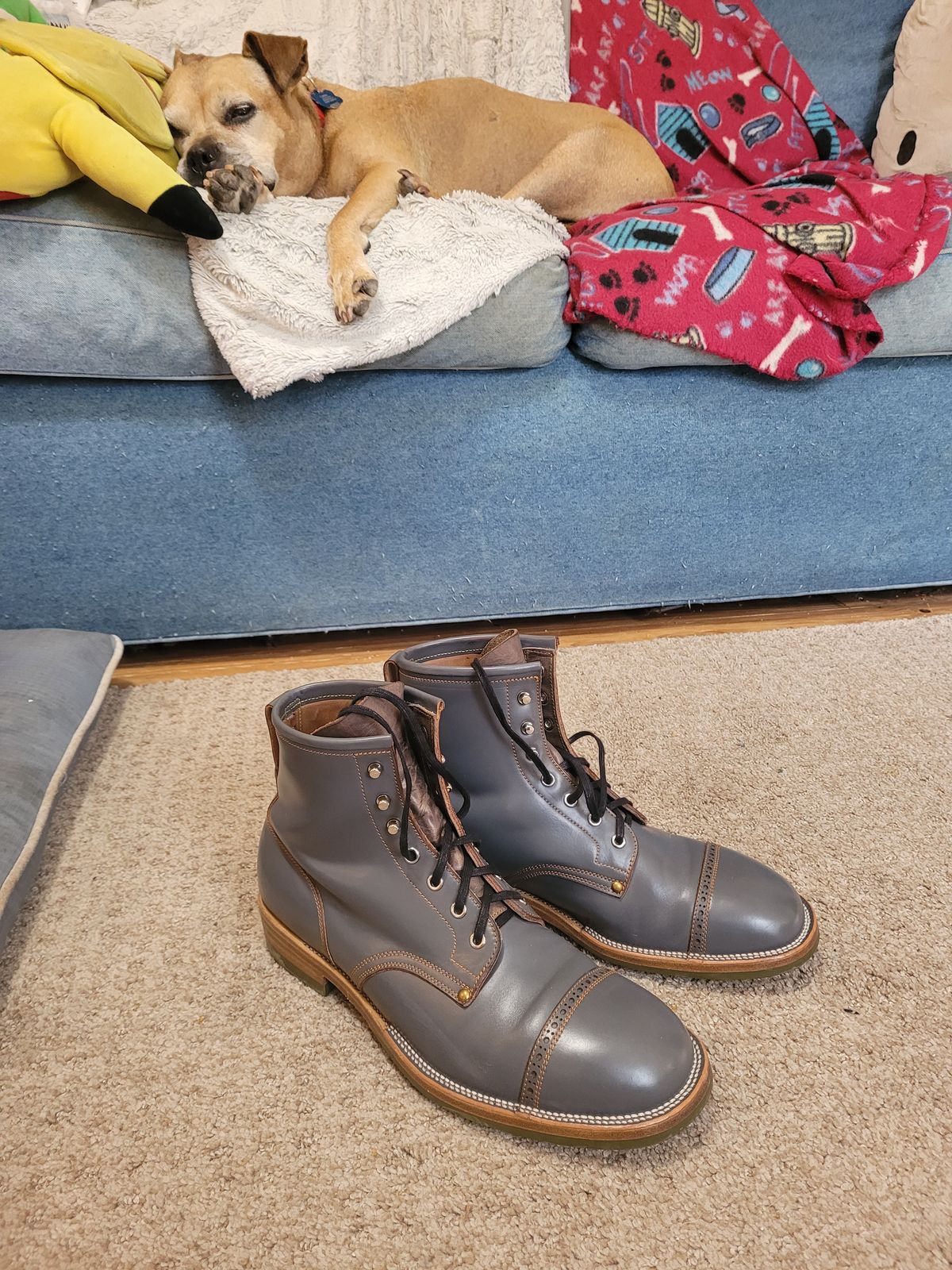 Photo by markieballa on February 4, 2025 of the Iron Boots The Chosen One in Maryam Grigio Shell Cordovan.