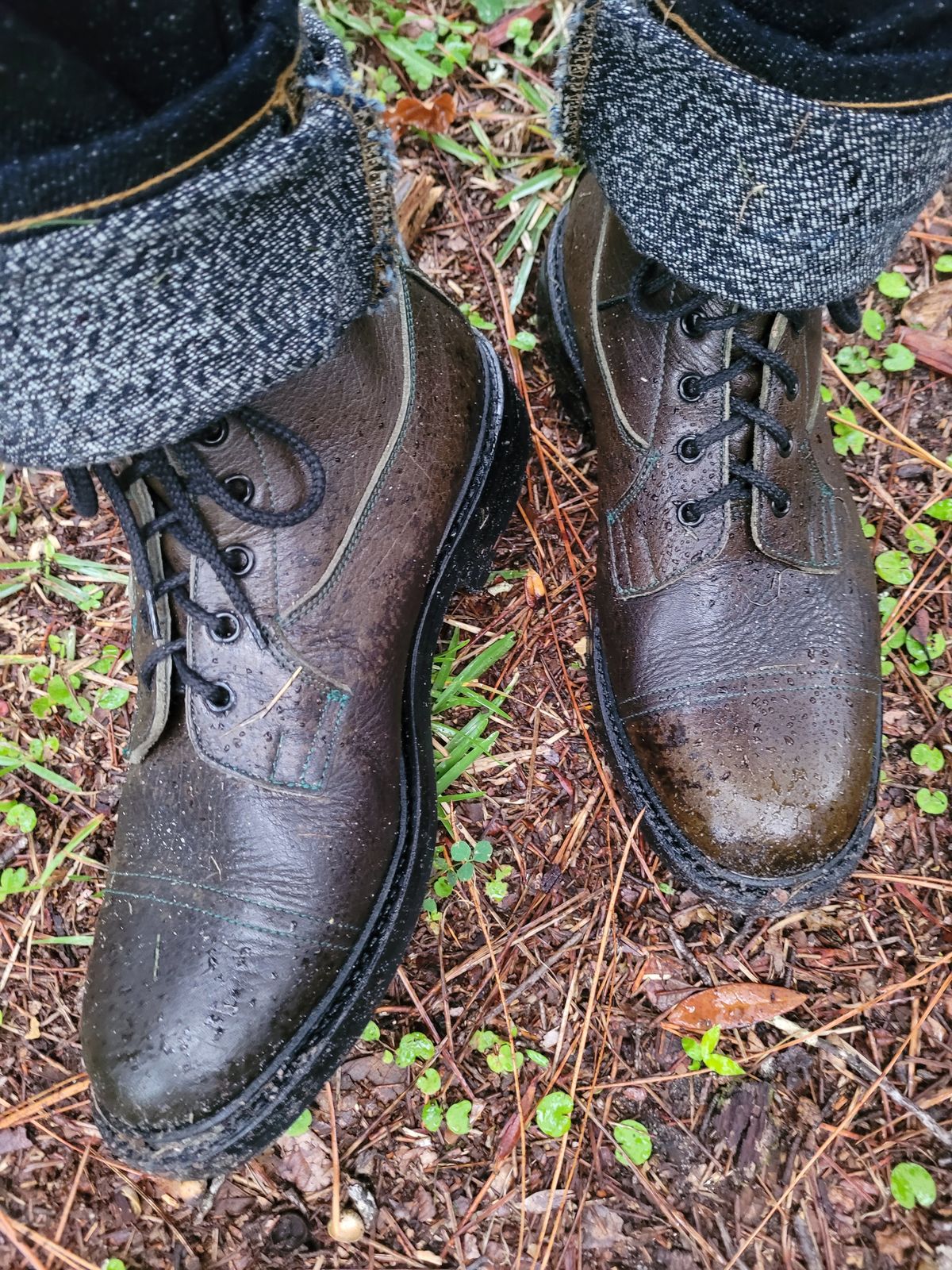 Photo by markieballa on September 25, 2024 of the Tricker's Grassmere Country Boot in C.F. Stead Moss Kudu.