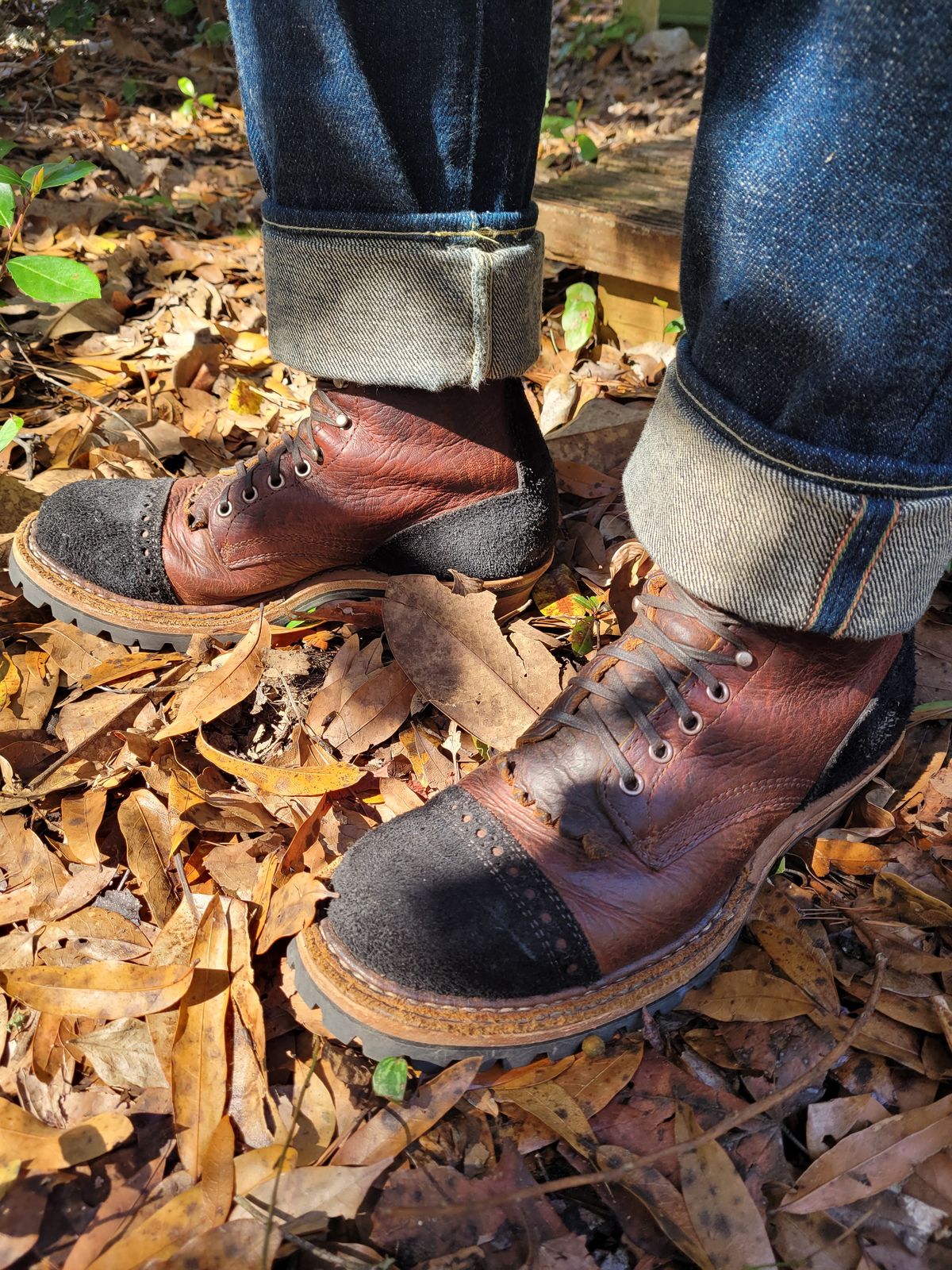 Photo by markieballa on February 17, 2025 of the White's Bounty Hunter in Law Tanning Brown Bison & Seidel Black Oil Tan Roughout.