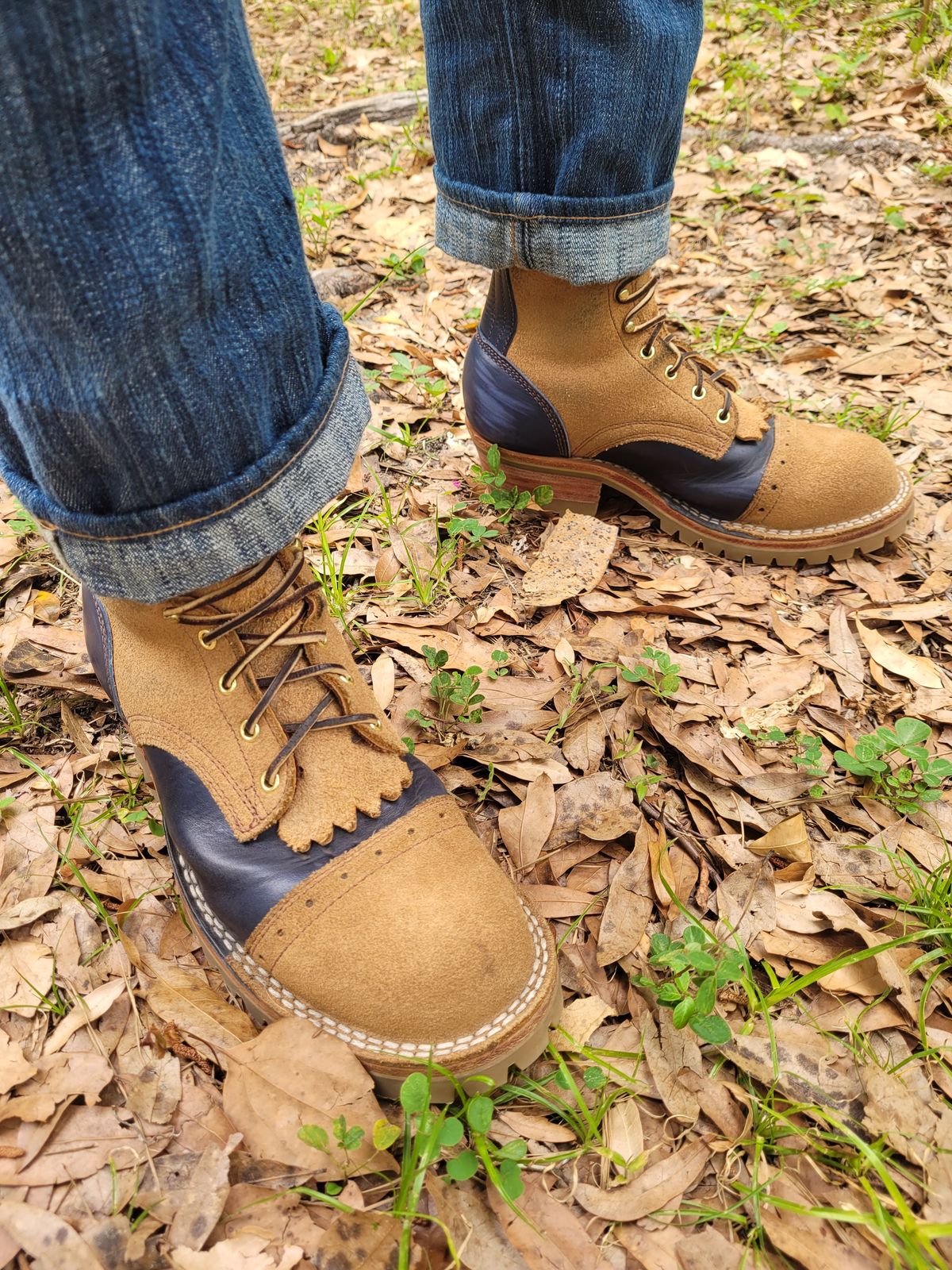 Photo by markieballa on May 5, 2025 of the Frank's Boots Type 2 Highlander in Seidel Tan Teton Roughout & Horween Ink Cavalier.