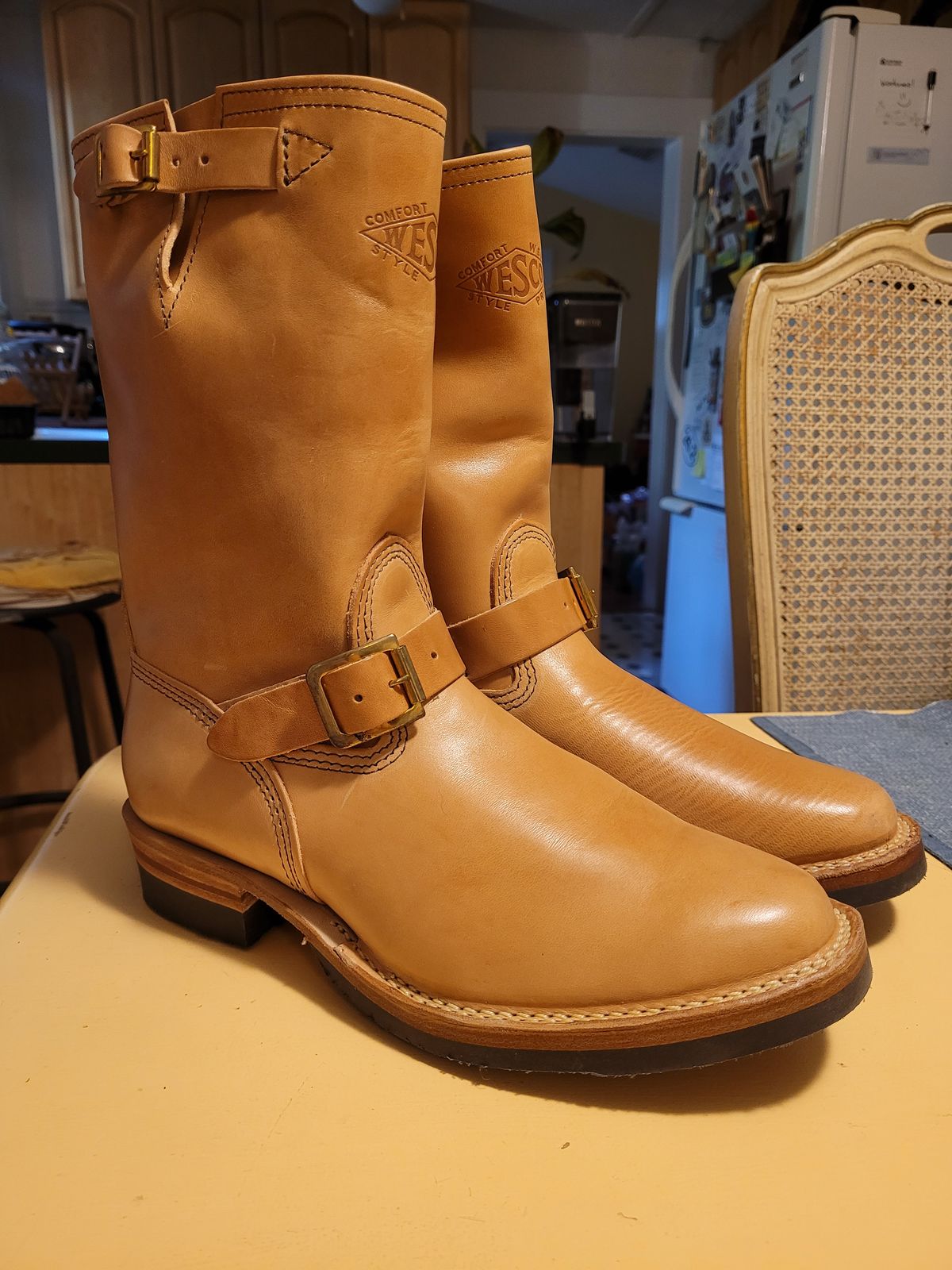 Photo by markieballa on October 4, 2024 of the Wesco Mister Lou in Maryam Natural Horsebutt.
