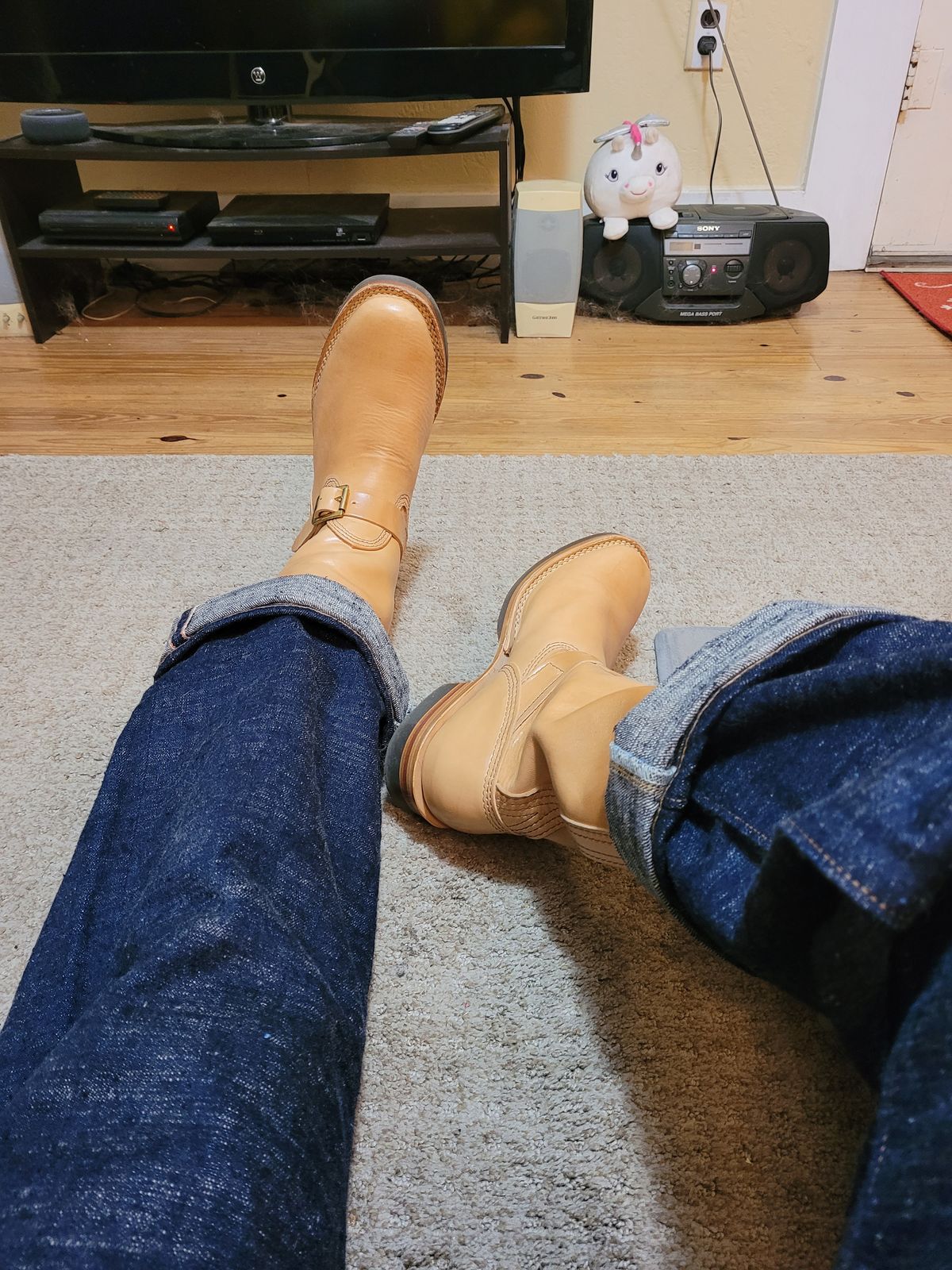 Photo by markieballa on October 6, 2024 of the Wesco Mister Lou in Maryam Natural Horsebutt.