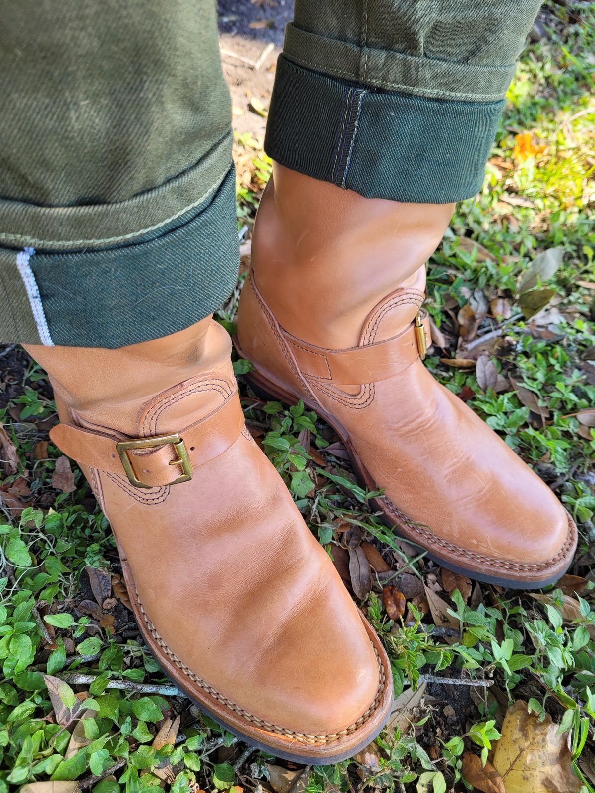 Photo by markieballa on October 25, 2024 of the Wesco Mister Lou in Maryam Natural Horsebutt.