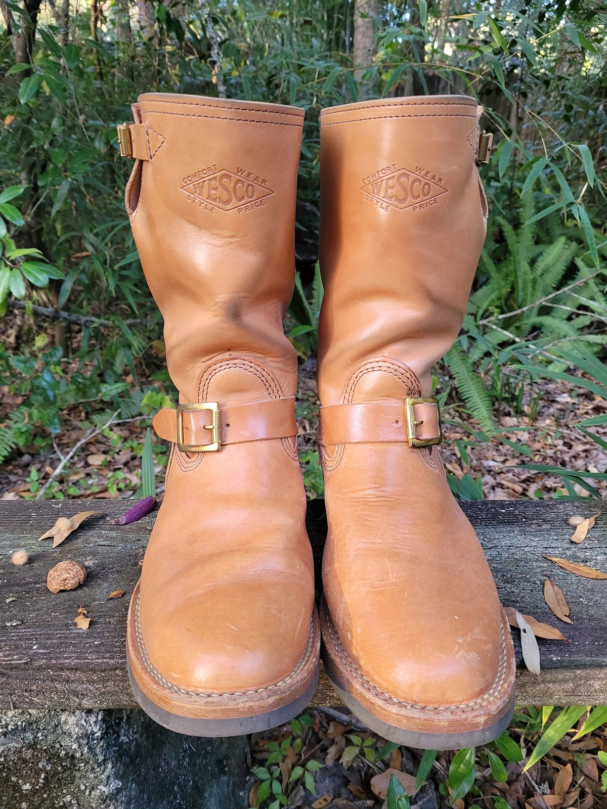 Photo by markieballa on November 1, 2024 of the Wesco Mister Lou in Maryam Natural Horsebutt.