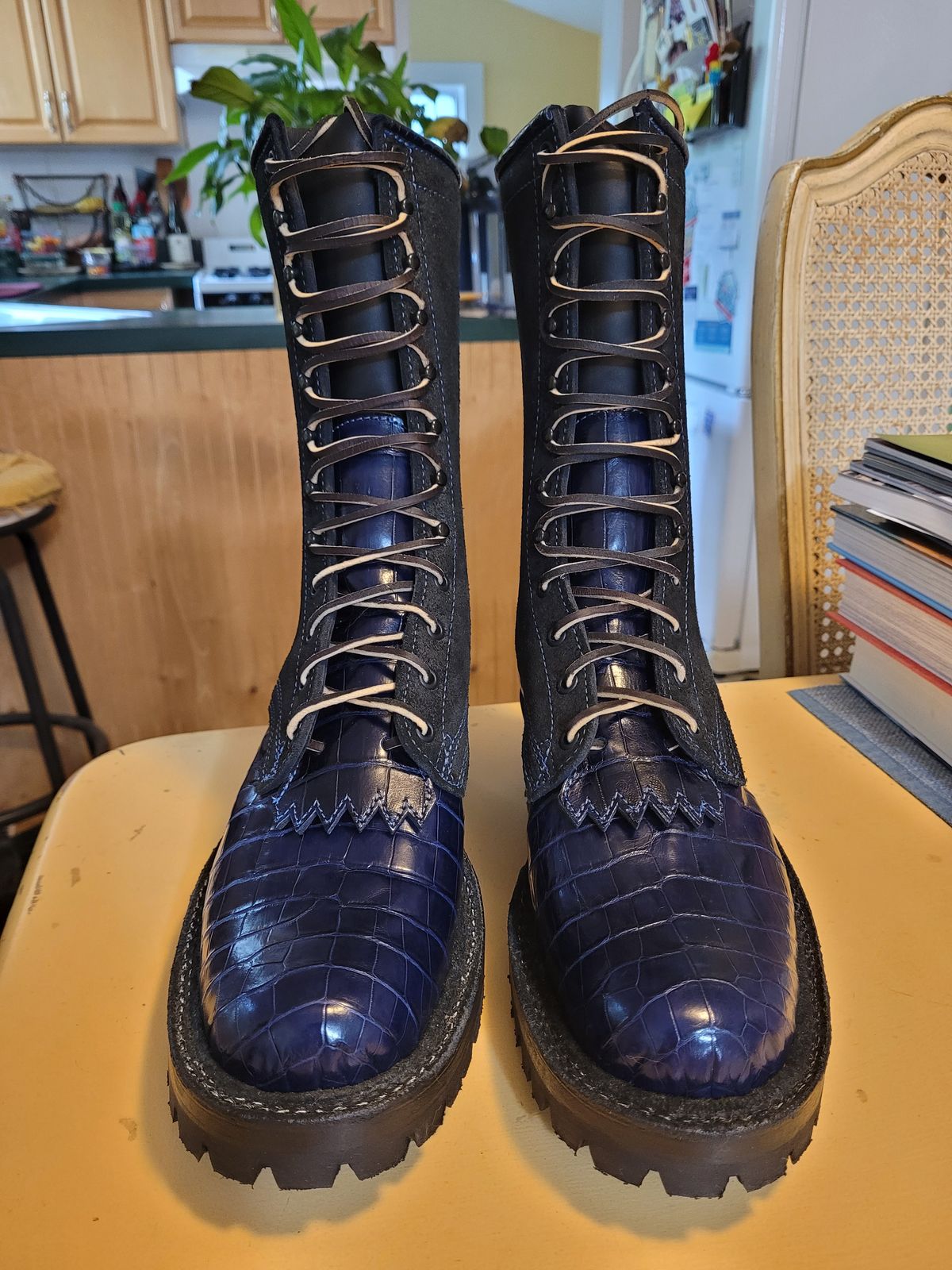 Photo by markieballa on July 11, 2025 of the Frank's Boots Type 2 Highlander in Blue Nile Crocodile & Black Roughout Work Leather.