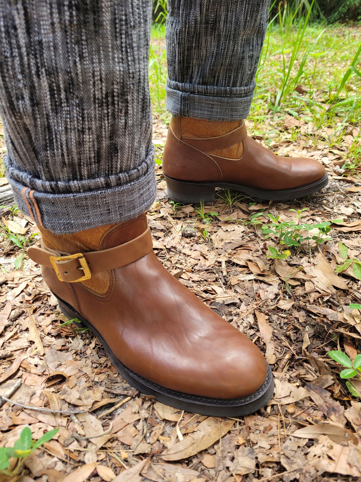 Photo by markieballa on June 13, 2025 of the Attractions BILTBUCK Lot 444 in Brown Italian Horsebutt & Brown Hair-on-hide Horsehide.