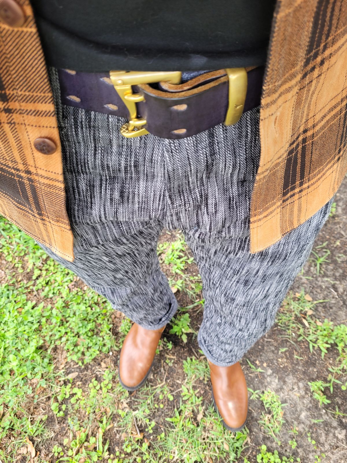Photo by markieballa on June 13, 2025 of the Attractions BILTBUCK Lot 444 in Brown Italian Horsebutt & Brown Hair-on-hide Horsehide.