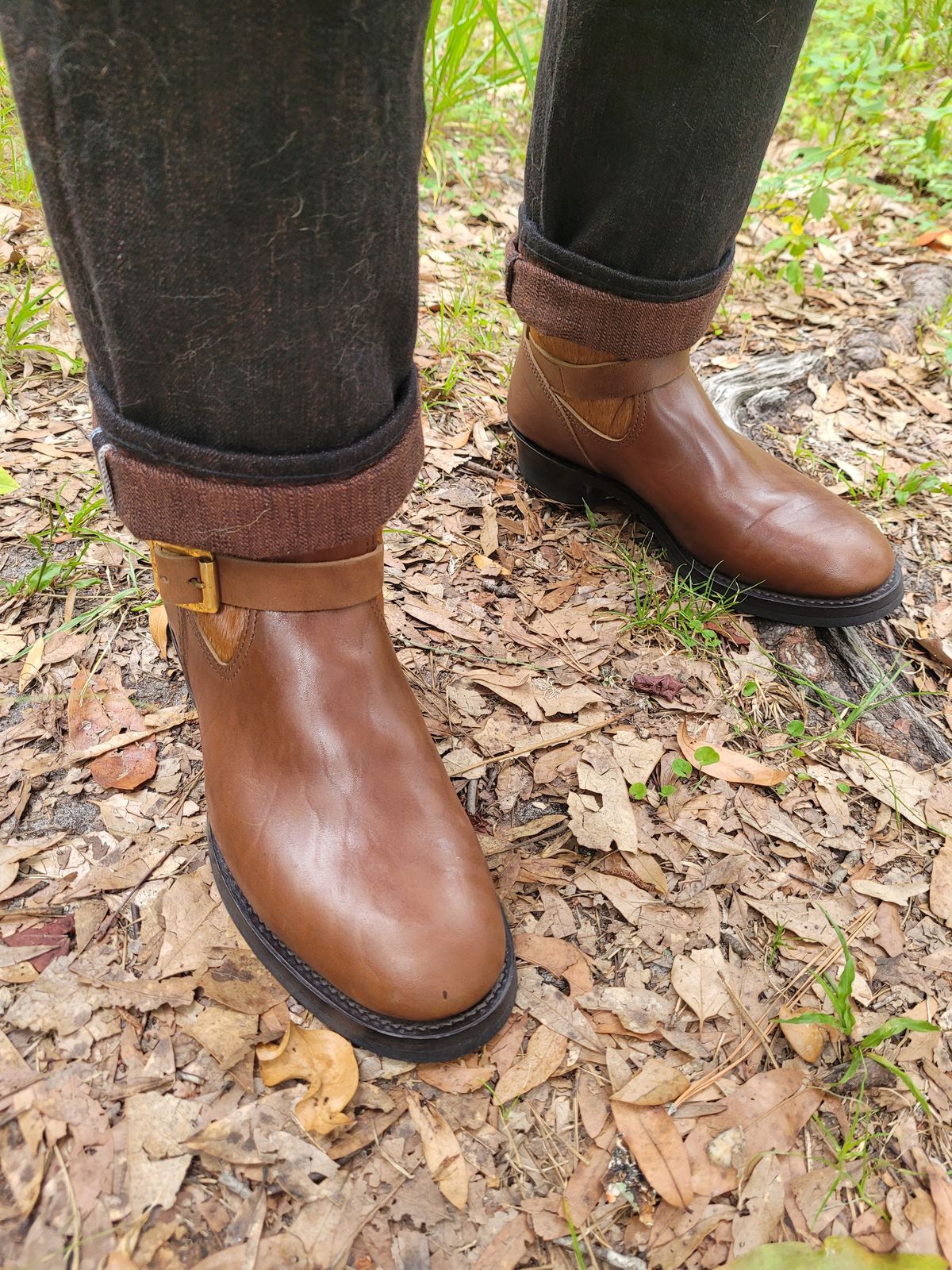 Photo by markieballa on June 28, 2025 of the Attractions BILTBUCK Lot 444 in Brown Italian Horsebutt & Brown Hair-on-hide Horsehide.