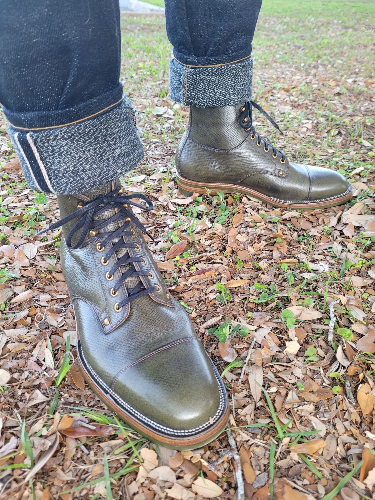 Photo by markieballa on March 17, 2025 of the Iron Boots x Østmo Type 1 in Horween Pioneer Hand-dyed Patinated Green.