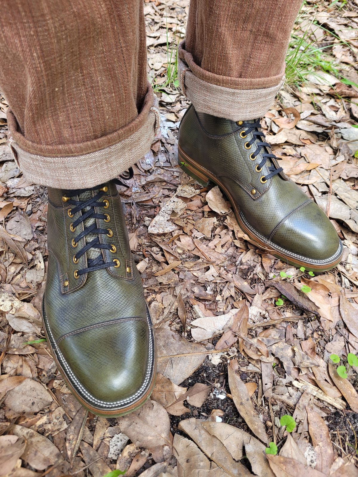 Photo by markieballa on July 18, 2025 of the Iron Boots x Østmo Type 1 in Horween Pioneer Hand-dyed Patinated Green.
