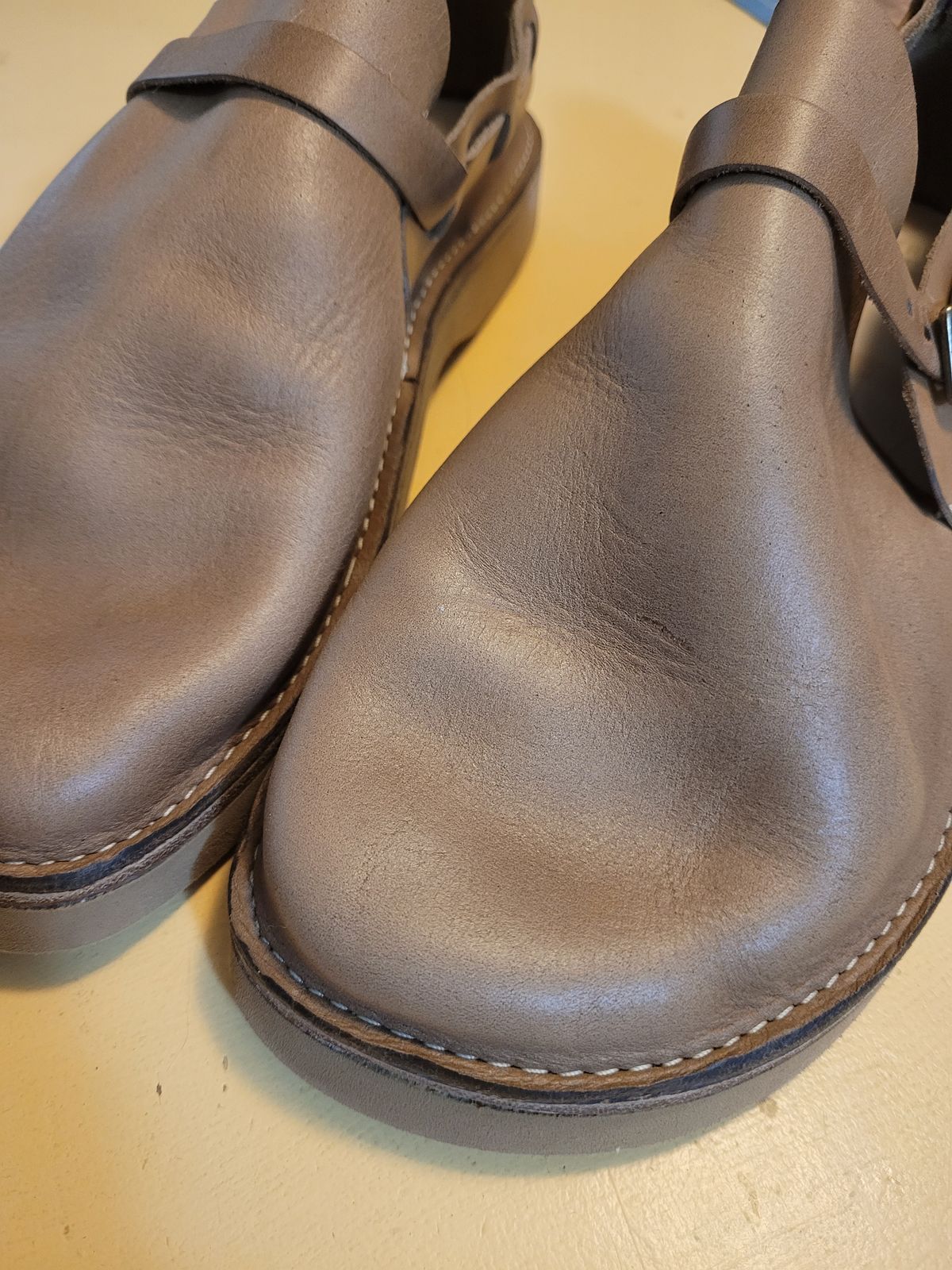 Photo by markieballa on June 3, 2025 of the Oak Street Bootmakers Country Loafer in Horween Natural Chromexcel.