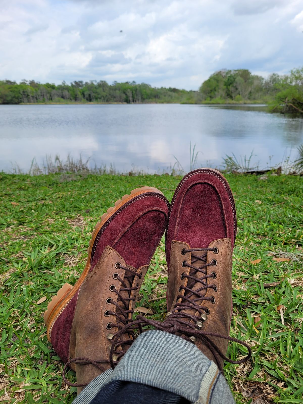 Photo by markieballa on March 10, 2023 of the Fortis Boots Moc Toe Boots in Indonesian Crazy Horse & Indonesian Burgundy Pull Up Roughout.