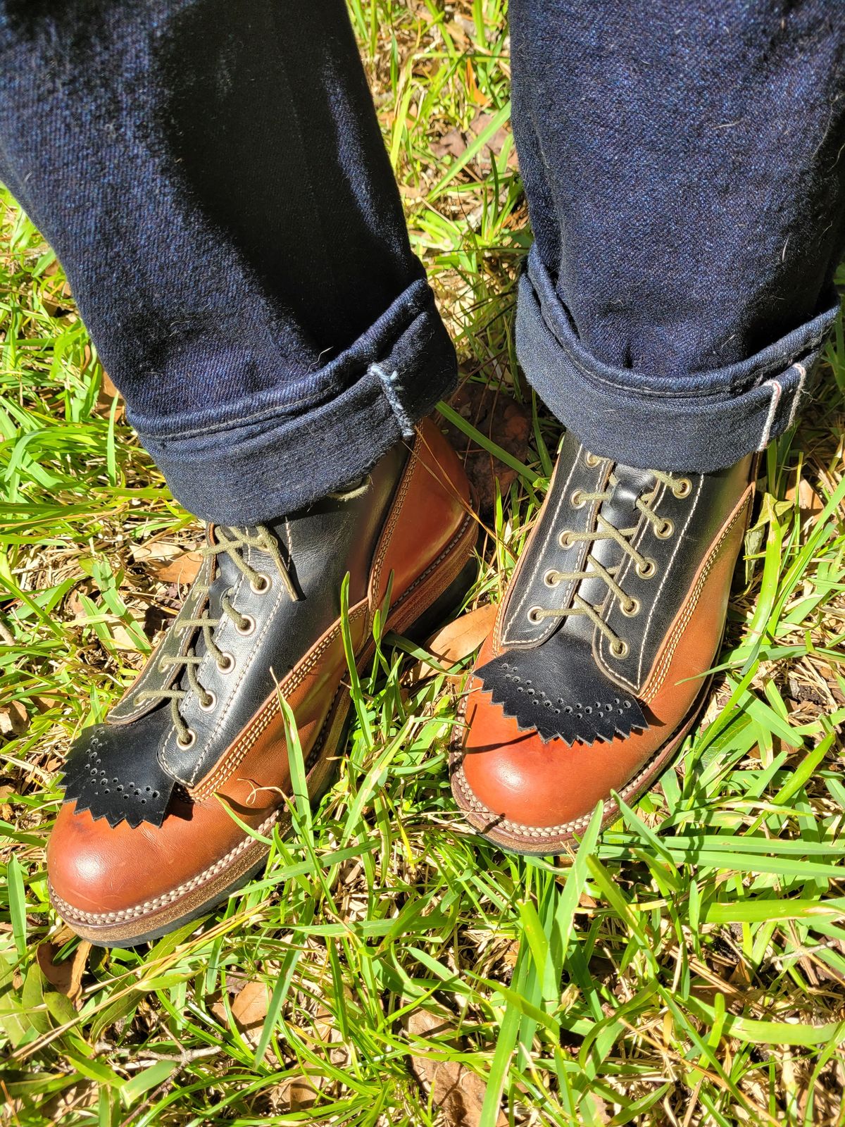 Photo by markieballa on October 11, 2024 of the Fortis Boots Eltuto in Badalassi Carlo Cognac Minerva & Badalassi Carlo Black Minerva.