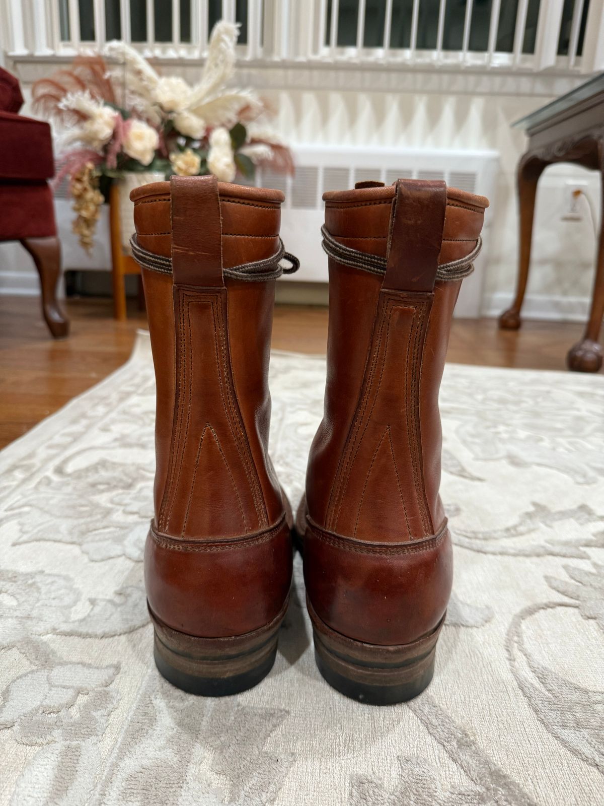 Photo by guzzy_co on November 5, 2025 of the White's Hunter in Seidel Red Dog Oil Tan.