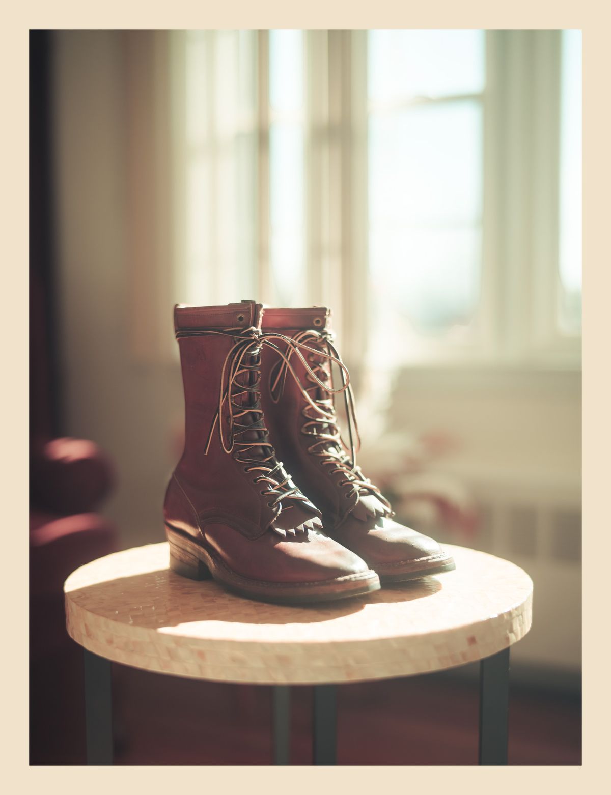 Photo by guzzy_co on November 8, 2025 of the White's Hunter in Seidel Red Dog Oil Tan.