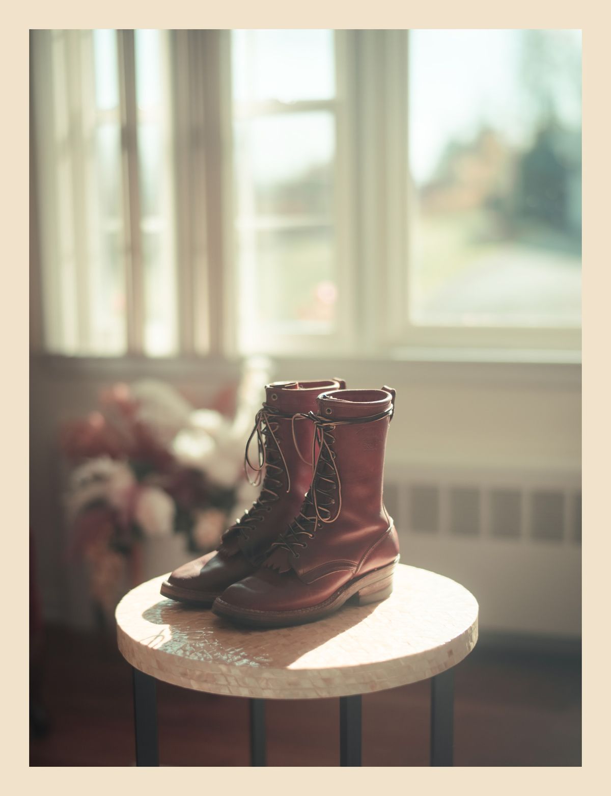 Photo by guzzy_co on November 8, 2025 of the White's Hunter in Seidel Red Dog Oil Tan.