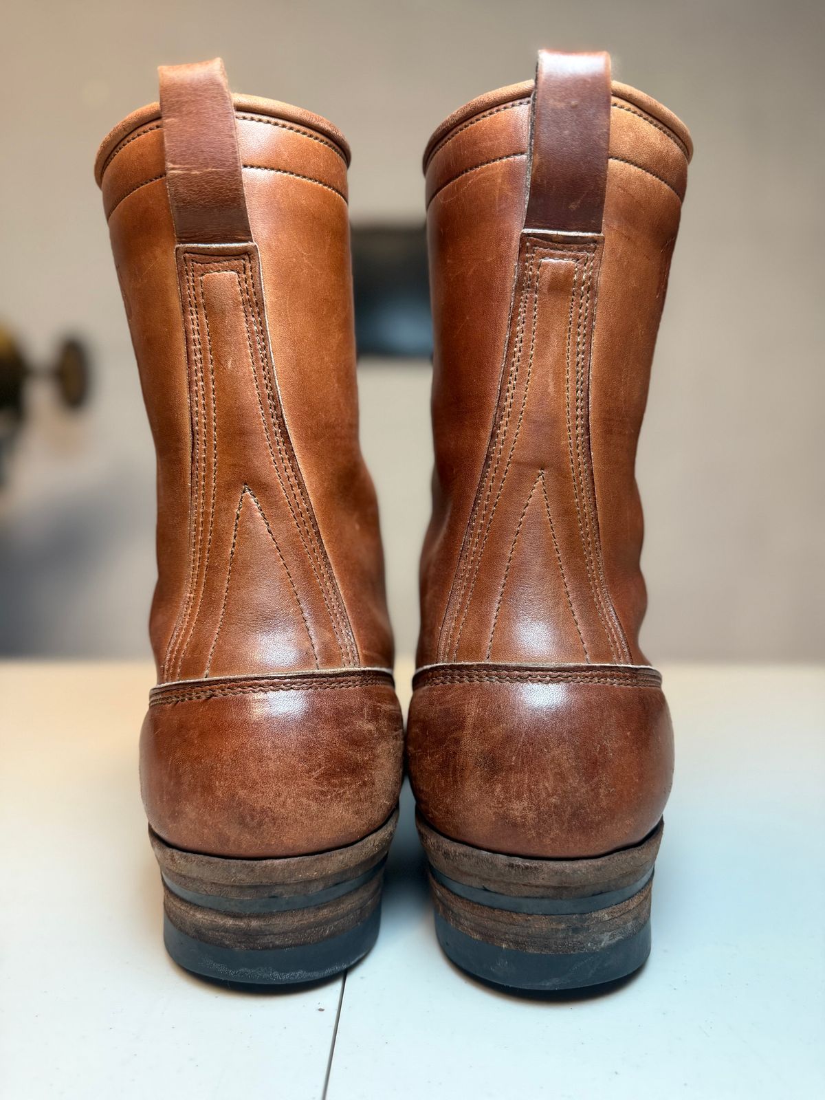 Photo by guzzy_co on March 6, 2026 of the White's Hunter in Seidel Red Dog Oil Tan.