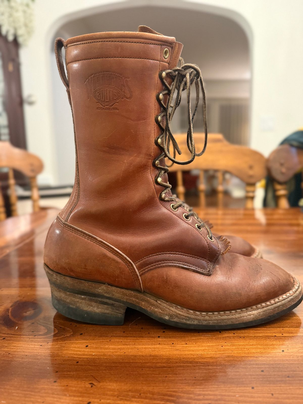 Photo by guzzy_co on April 6, 2026 of the White's Hunter in Seidel Red Dog Oil Tan.