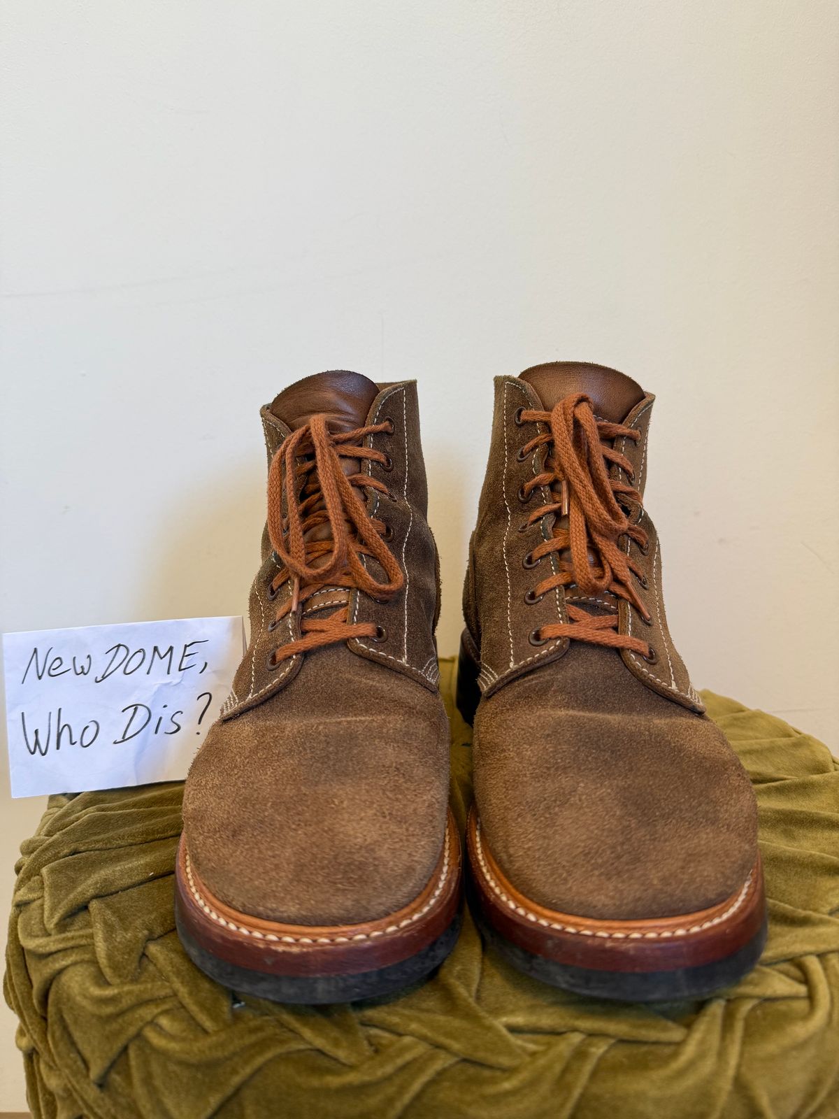 Photo by ruff.de.nimes on October 2, 2025 of the John Lofgren M-43 Service Shoes in Horween Leather CXL Natural Roughout.