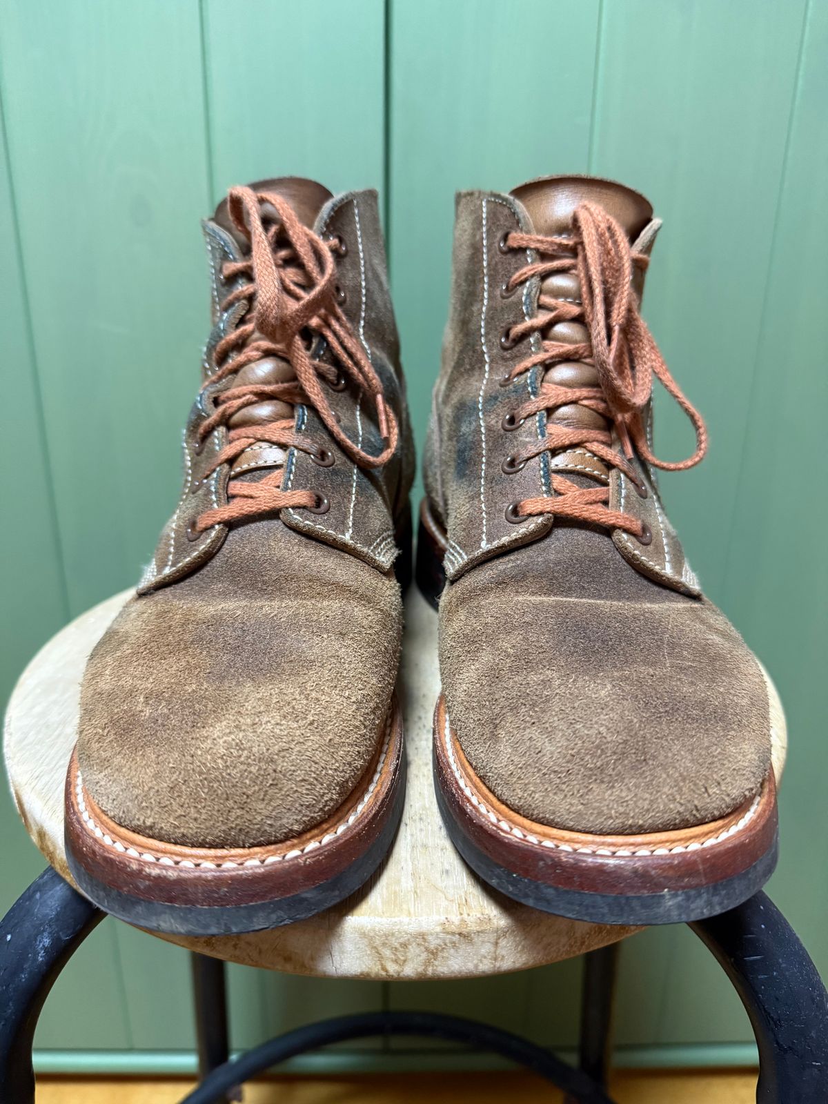 Photo by ruff.de.nimes on November 3, 2025 of the John Lofgren M-43 Service Shoes in Horween Leather CXL Natural Roughout.