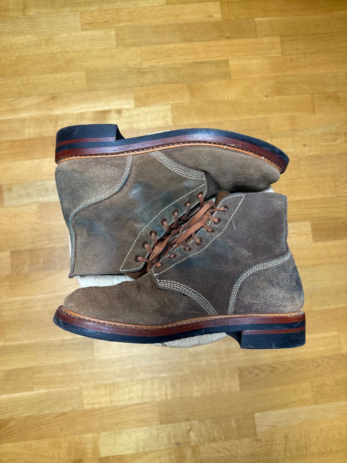 Photo by ruff.de.nimes on November 3, 2025 of the John Lofgren M-43 Service Shoes in Horween Leather CXL Natural Roughout.