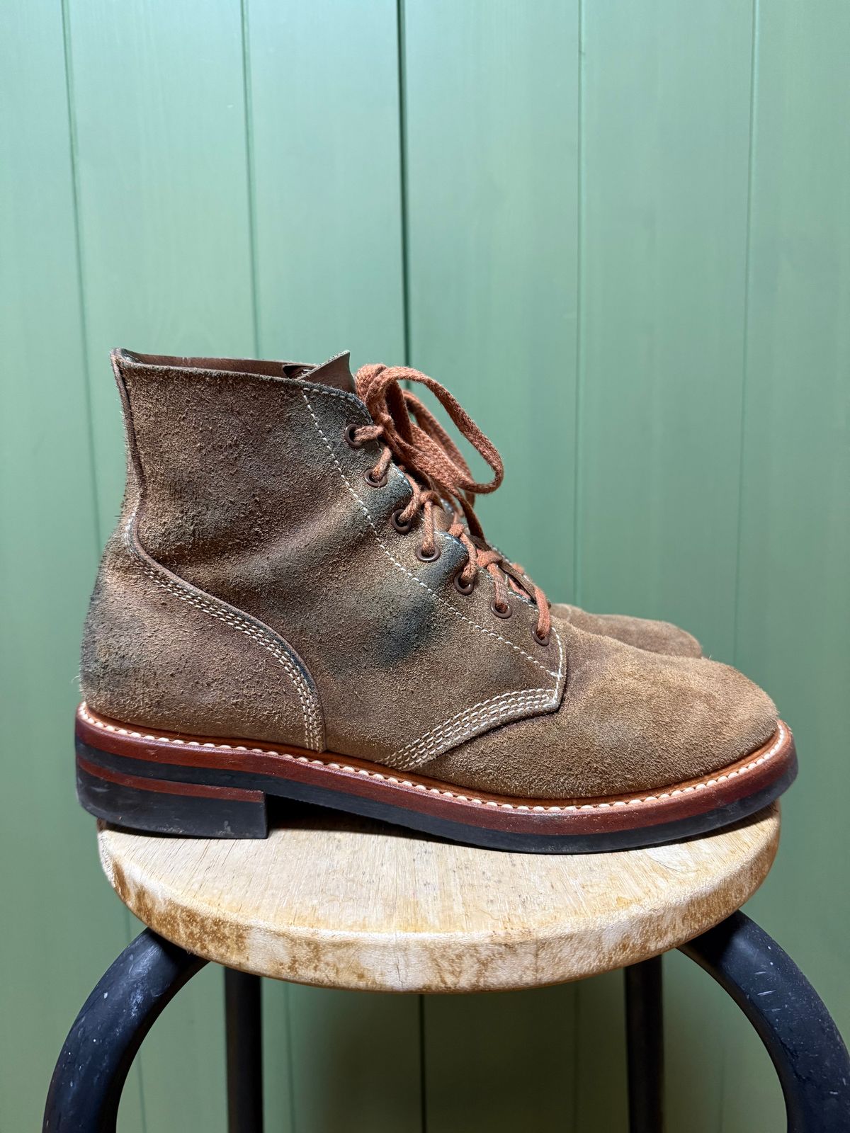 Photo by ruff.de.nimes on November 3, 2025 of the John Lofgren M-43 Service Shoes in Horween Leather CXL Natural Roughout.