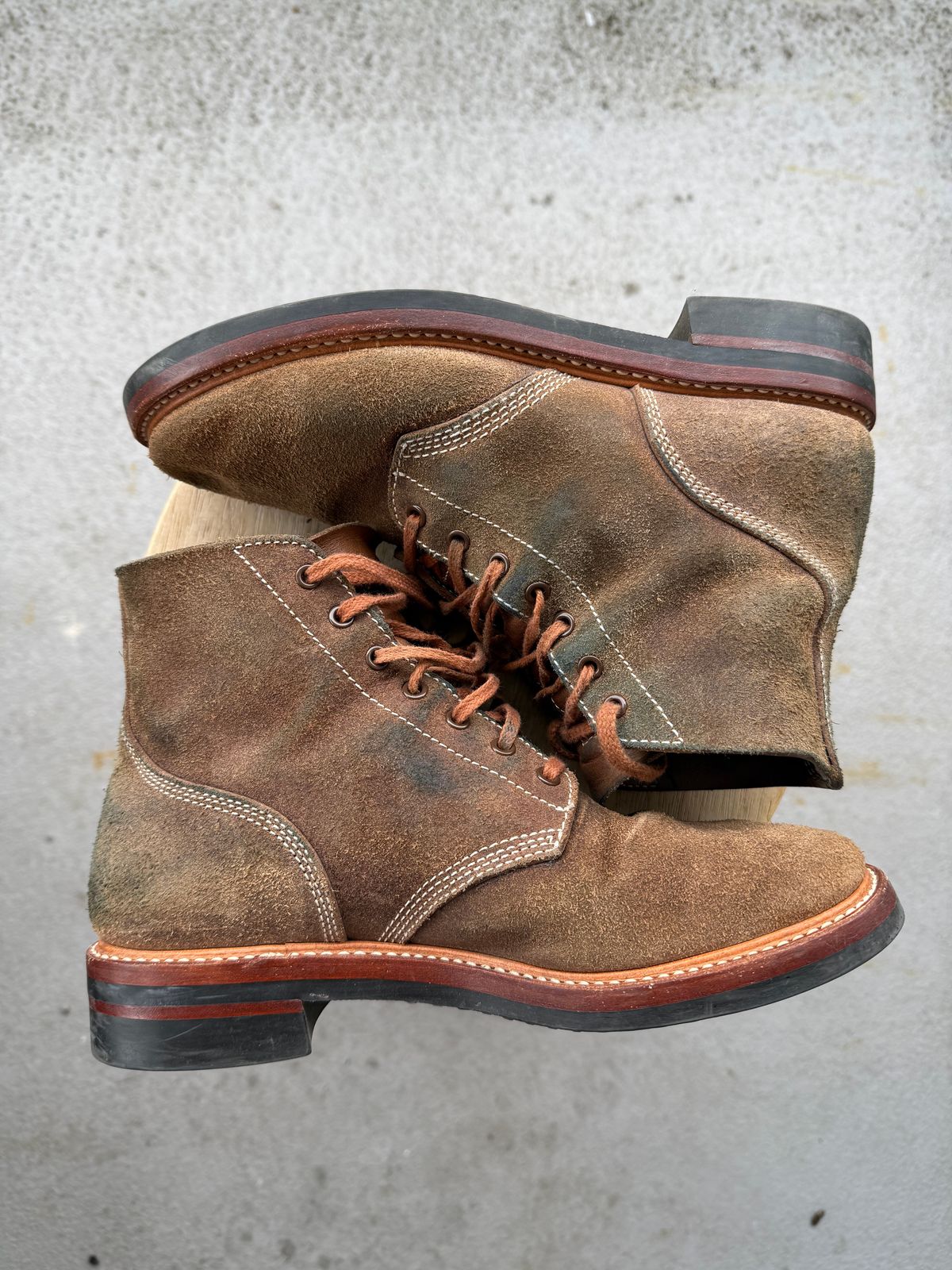Photo by ruff.de.nimes on December 5, 2025 of the John Lofgren M-43 Service Shoes in Horween Leather CXL Natural Roughout.