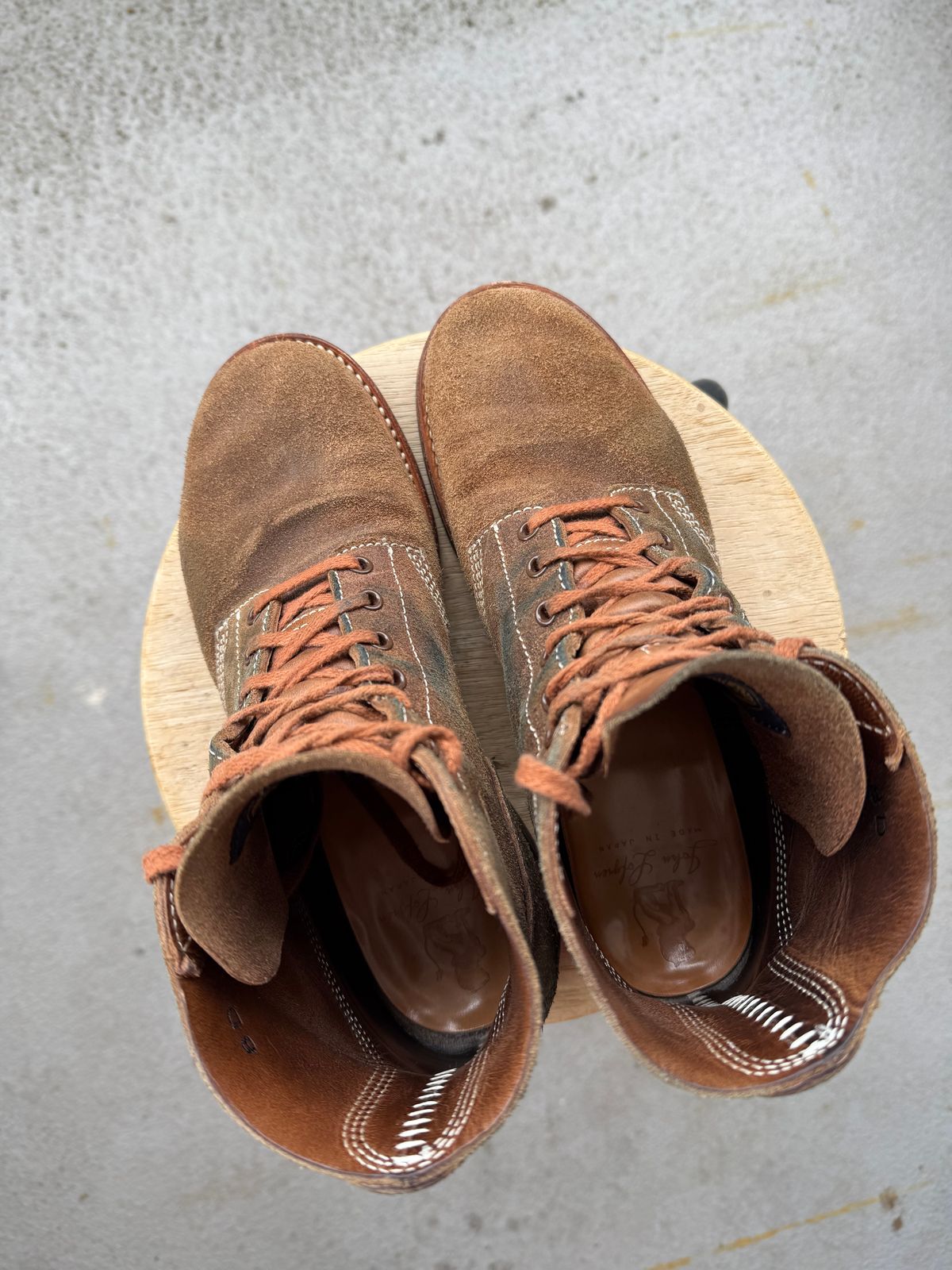 Photo by ruff.de.nimes on December 5, 2025 of the John Lofgren M-43 Service Shoes in Horween Leather CXL Natural Roughout.