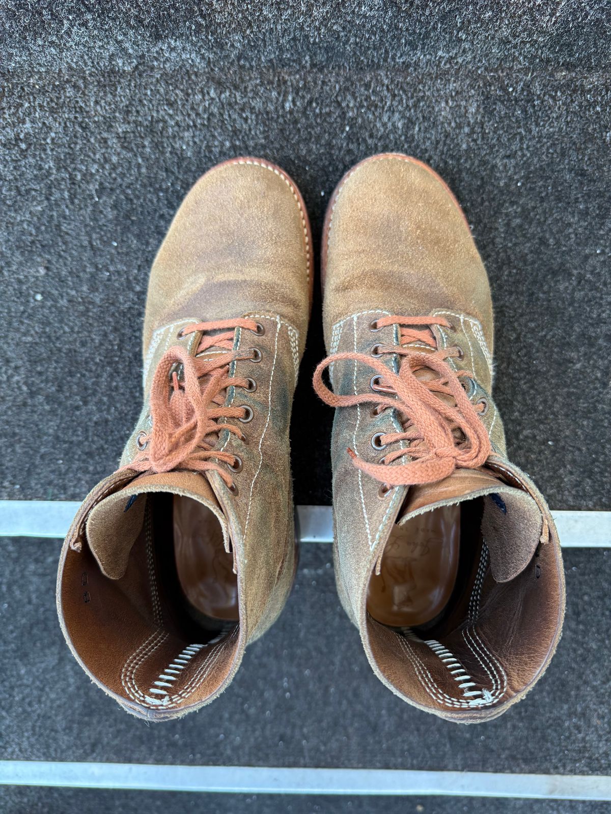Photo by ruff.de.nimes on January 2, 2026 of the John Lofgren M-43 Service Shoes in Horween Leather CXL Natural Roughout.