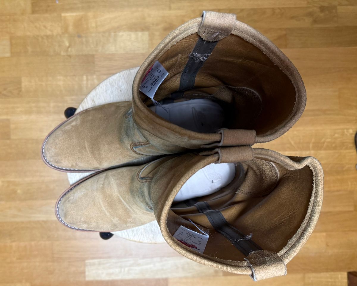 Photo by ruff.de.nimes on November 3, 2025 of the Red Wing 8060 in Red Wing / S.B. Foot Hawthorne Muleskinner.