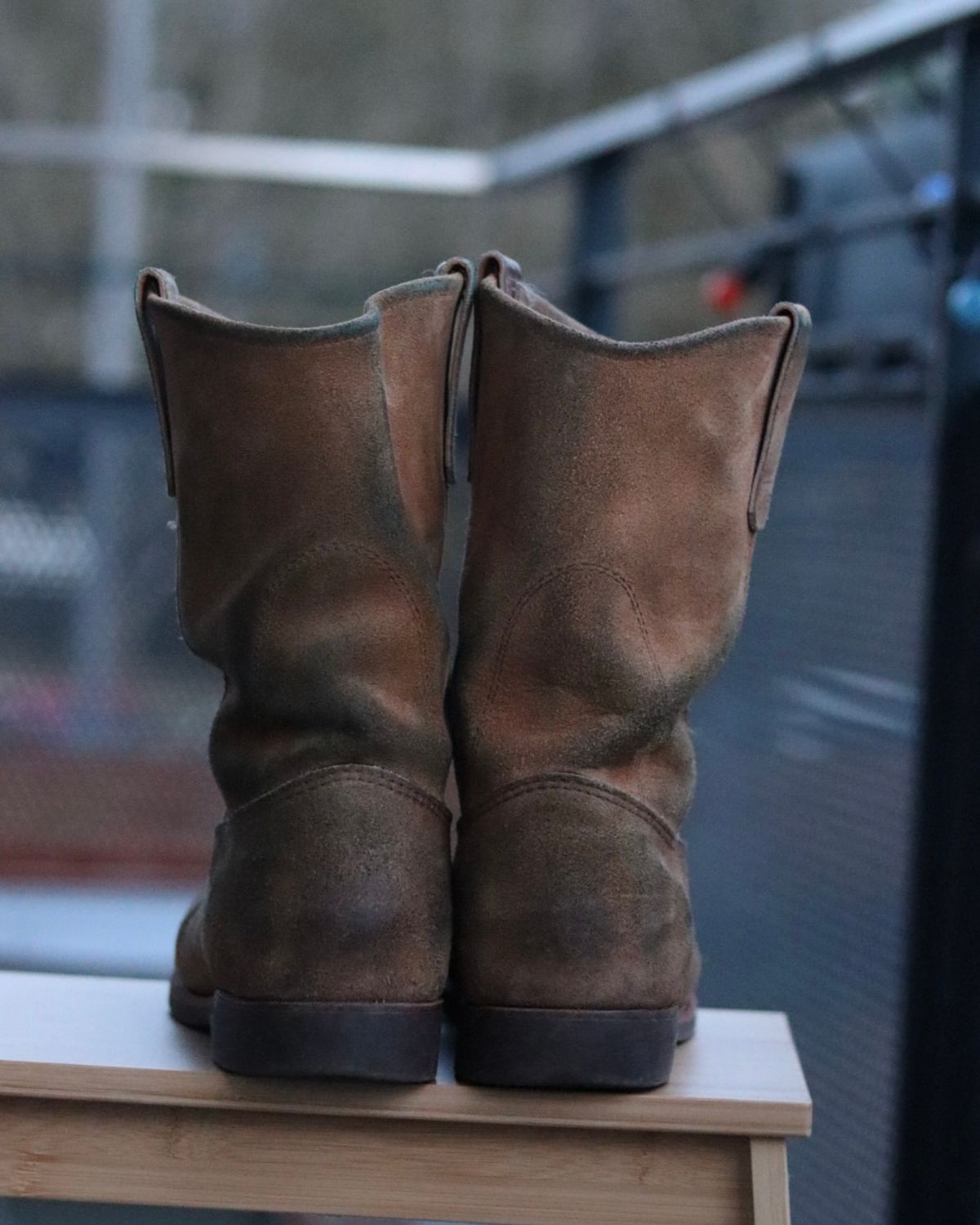 Photo by ruff.de.nimes on March 28, 2026 of the Red Wing 8060 in Red Wing / S.B. Foot Hawthorne Muleskinner.