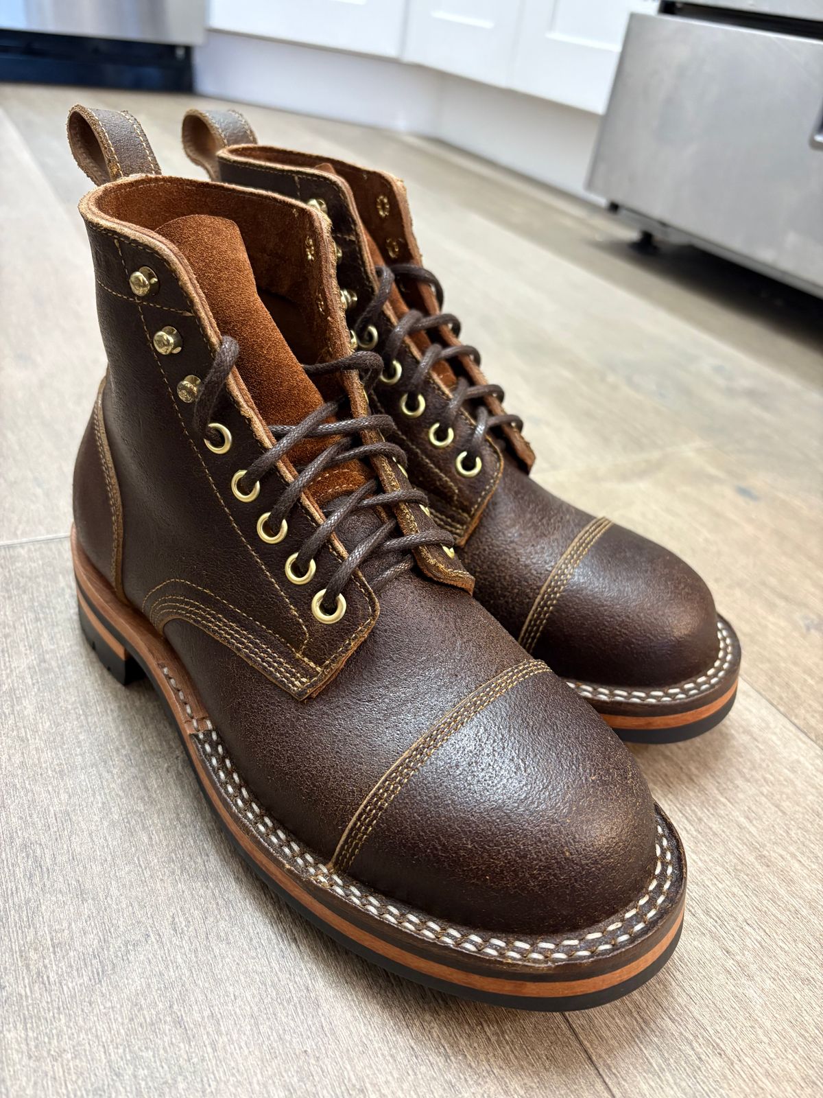 Photo by jadecathedral on October 31, 2025 of the Bordon Tukano Boots in Horween Cinnamon Waxed Flesh.