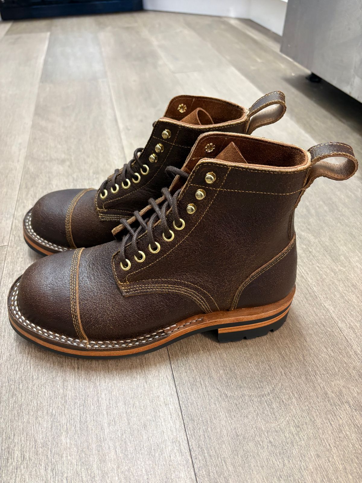 Photo by jadecathedral on October 31, 2025 of the Bordon Tukano Boots in Horween Cinnamon Waxed Flesh.