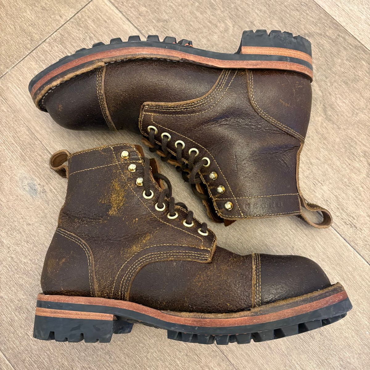 Photo by jadecathedral on January 2, 2026 of the Bordon Tukano Boots in Horween Cinnamon Waxed Flesh.