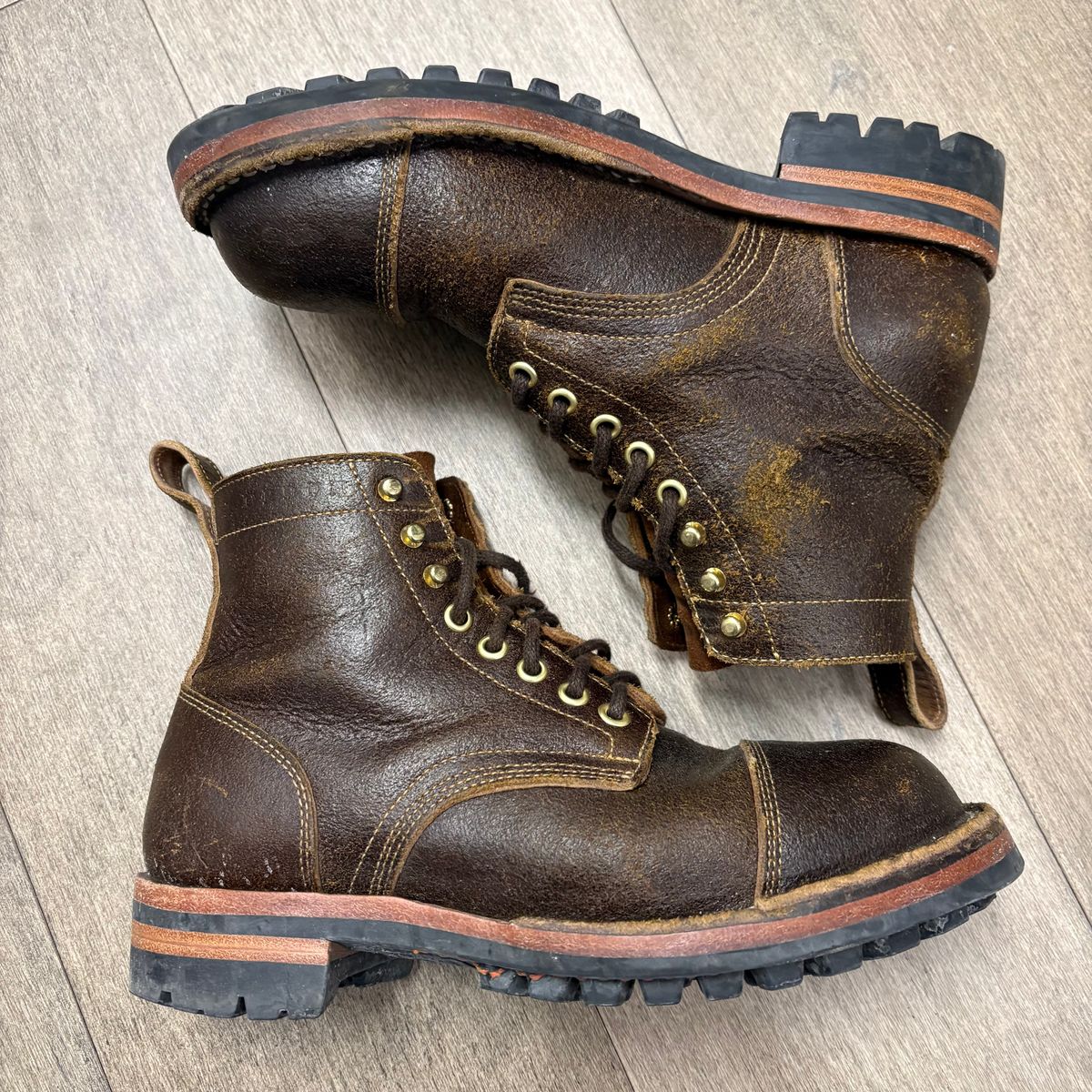 Photo by jadecathedral on February 2, 2026 of the Bordon Tukano Boots in Horween Cinnamon Waxed Flesh.