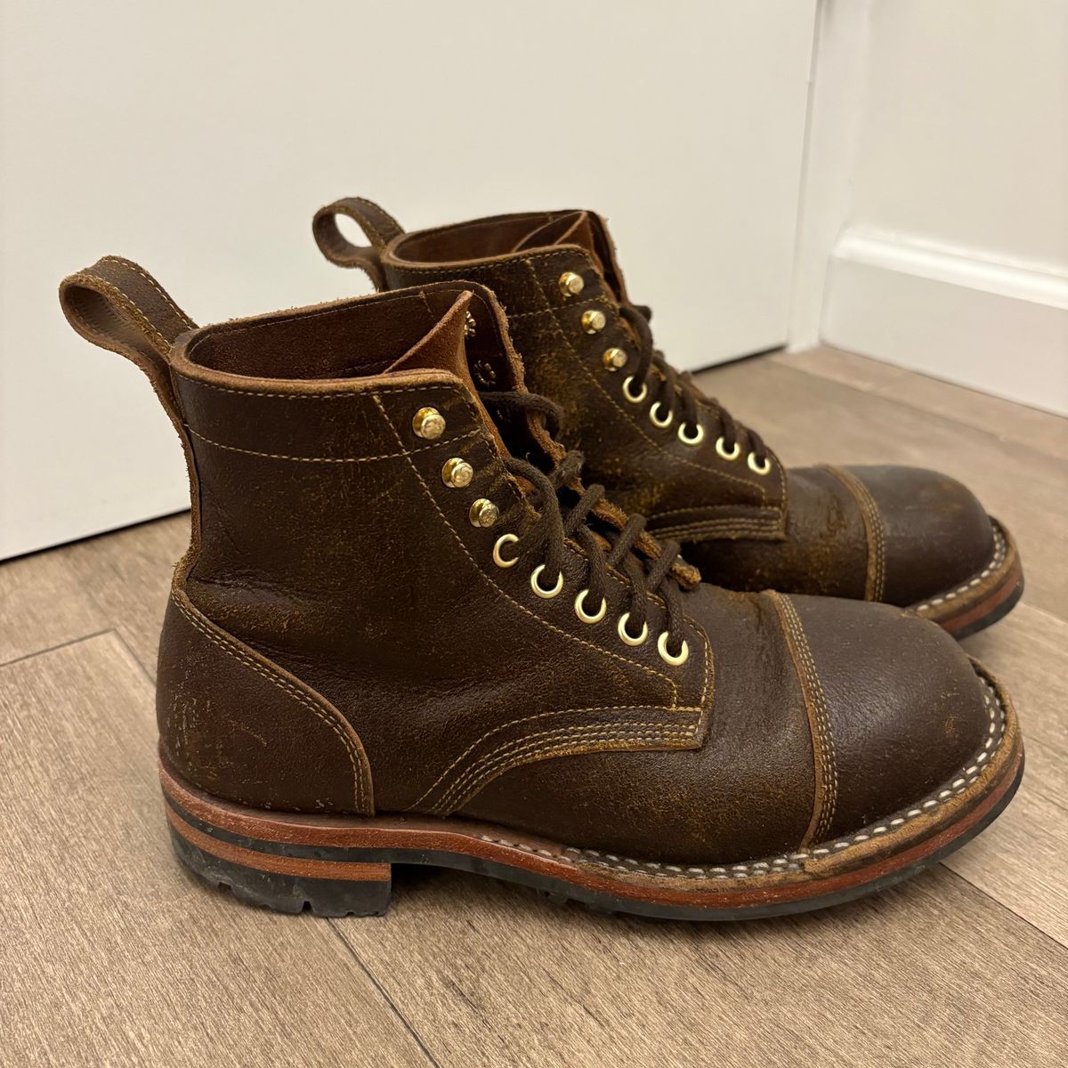 Photo by jadecathedral on March 2, 2026 of the Bordon Tukano Boots in Horween Cinnamon Waxed Flesh.