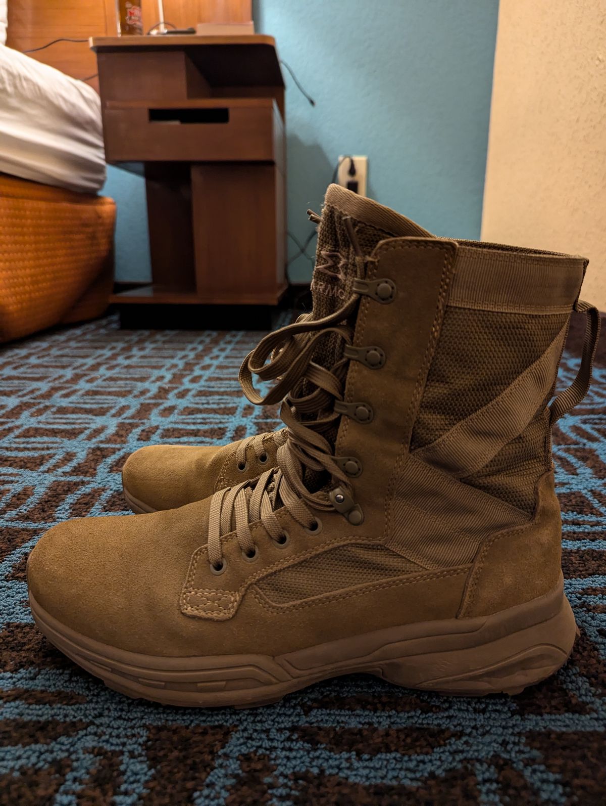 Photo by selledge07 on November 6, 2024 of the Garmont T8 NFS 670 Regular in Roughout Leather Coyote Brown.