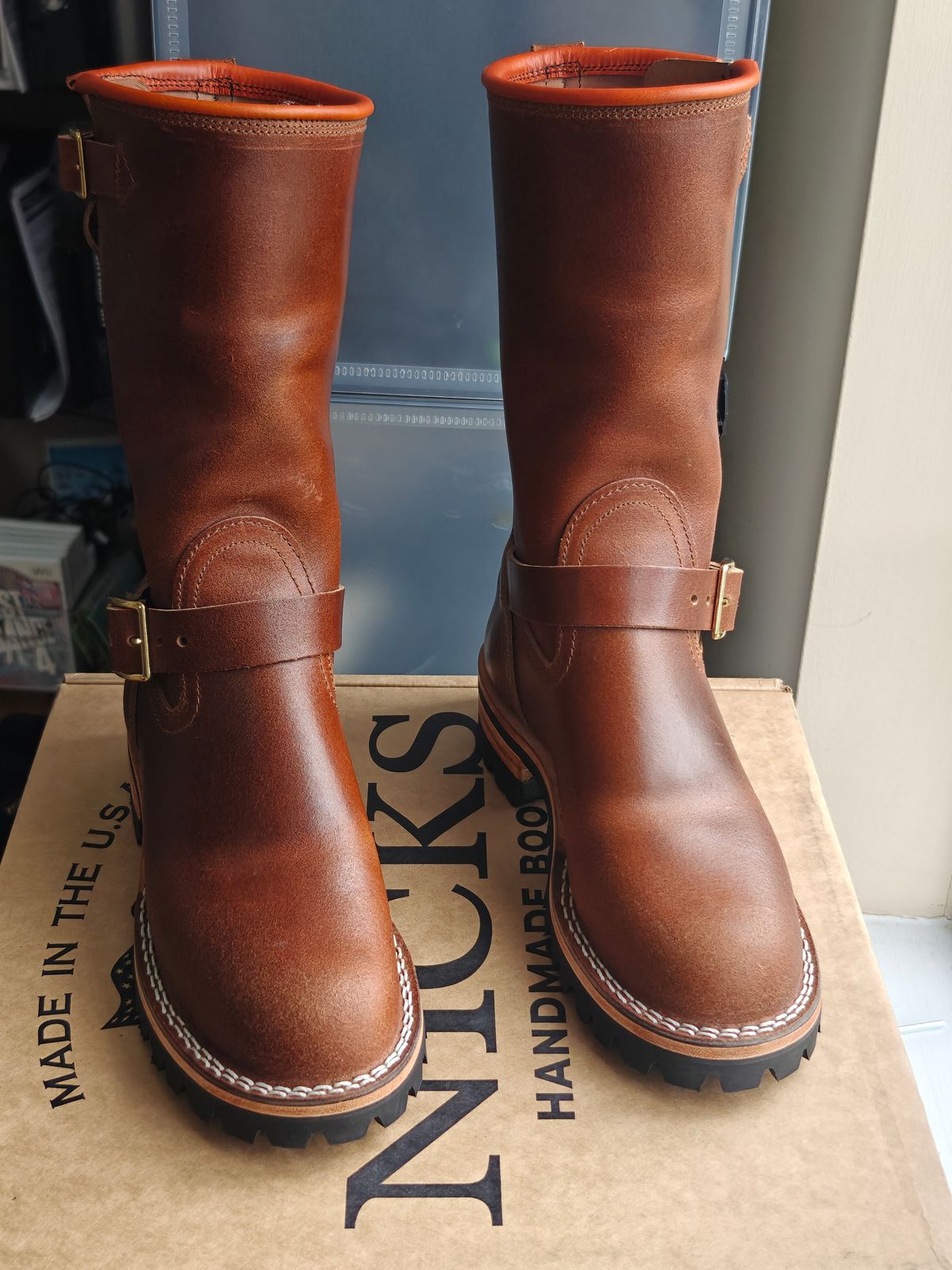 Photo by Angiogenesis35 on September 30, 2025 of the Nicks The Breakman in Horween Ember Waxed Flesh.